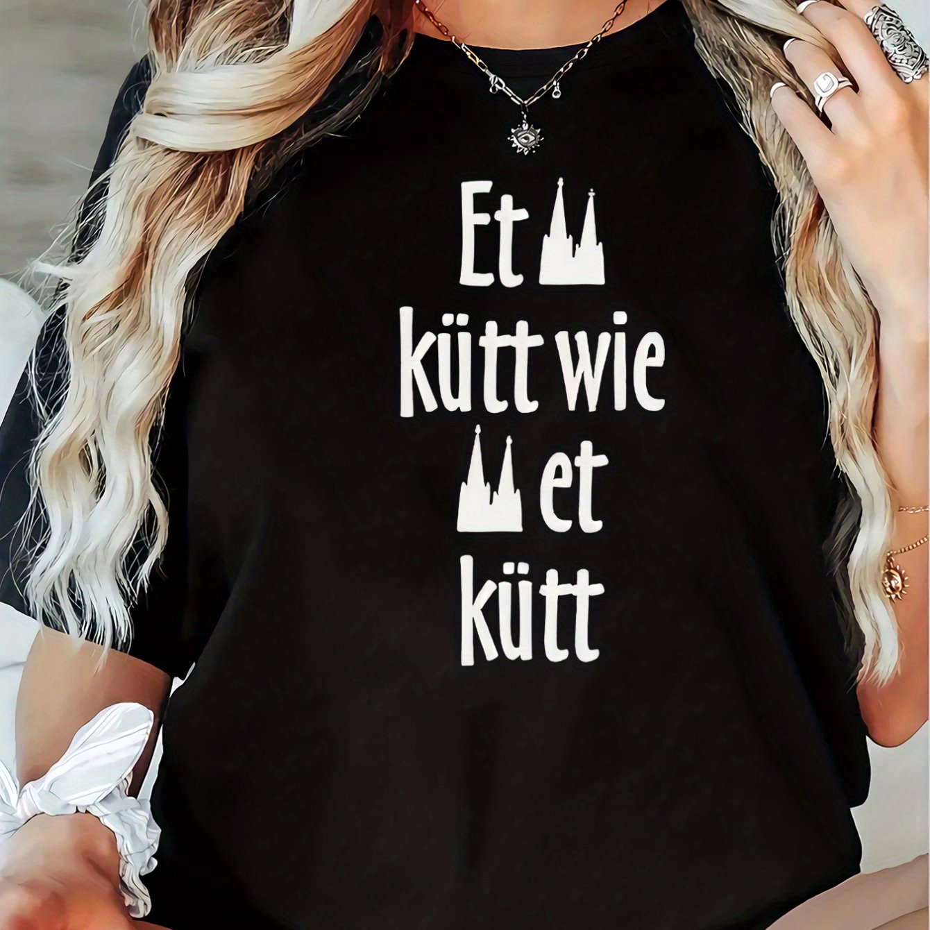 E-shop Damen-T-Shirt in Übergröße, leichtes schwarzes Kurzarm-T-Shirt mit Karnevals-Motivdruck, neues modisches, lässiges vielseitiges Oberteil