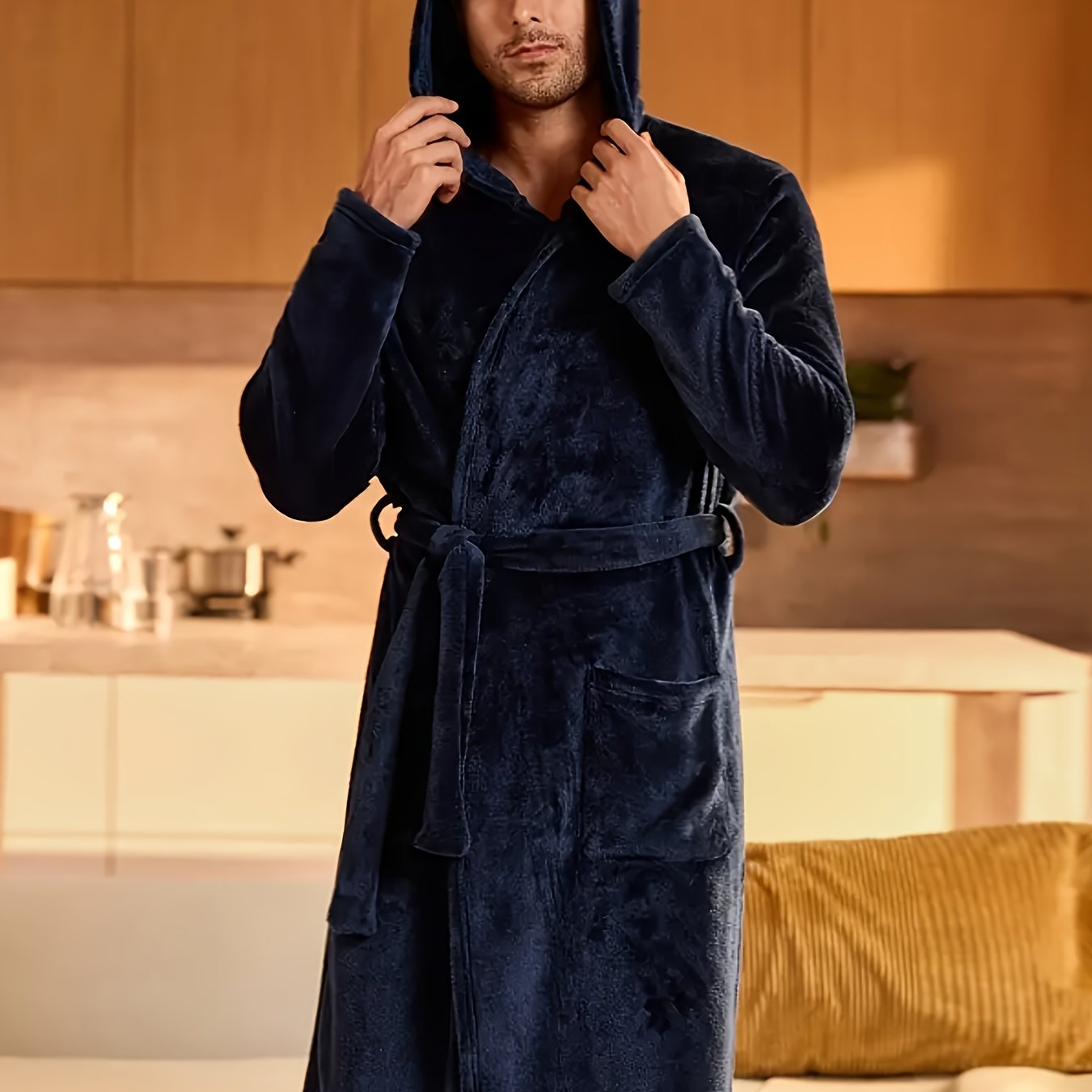 E-shop Herren Flanell-Bademantel mit Kapuze für Frühling/Herbst - Lockerer Schnitt mit Gürtel, & Kapuze | Größen M-XXL für Zuhause & Lounge