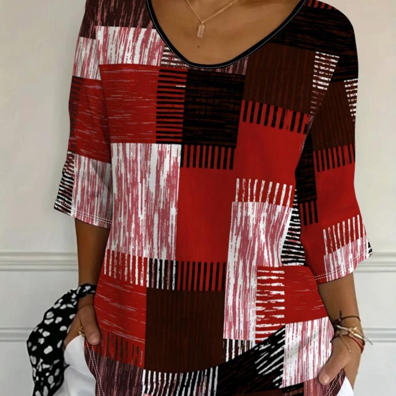 TEMU Plus Size Women's V-neck 3/4 Sleeve T-shirt, Summer 2026 New Style, Loose Fit Versatile Base Layer, Material With Mixed Abstract Plaid, Multiple