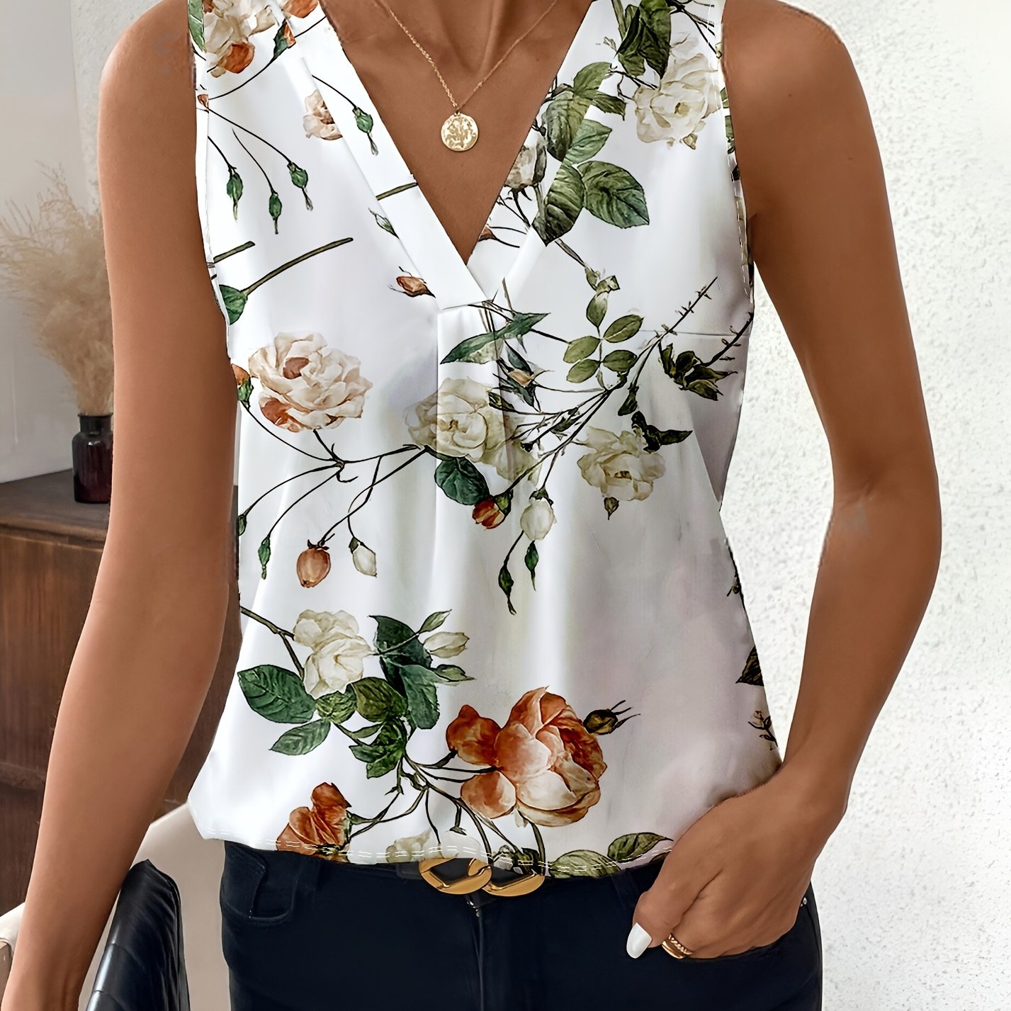 Plus Size, Floral Pattern, Elegant Plus-size Summer Women's Tank Top, Geometric Stretch V-neck Top, Comfortable And -size Women's Tank