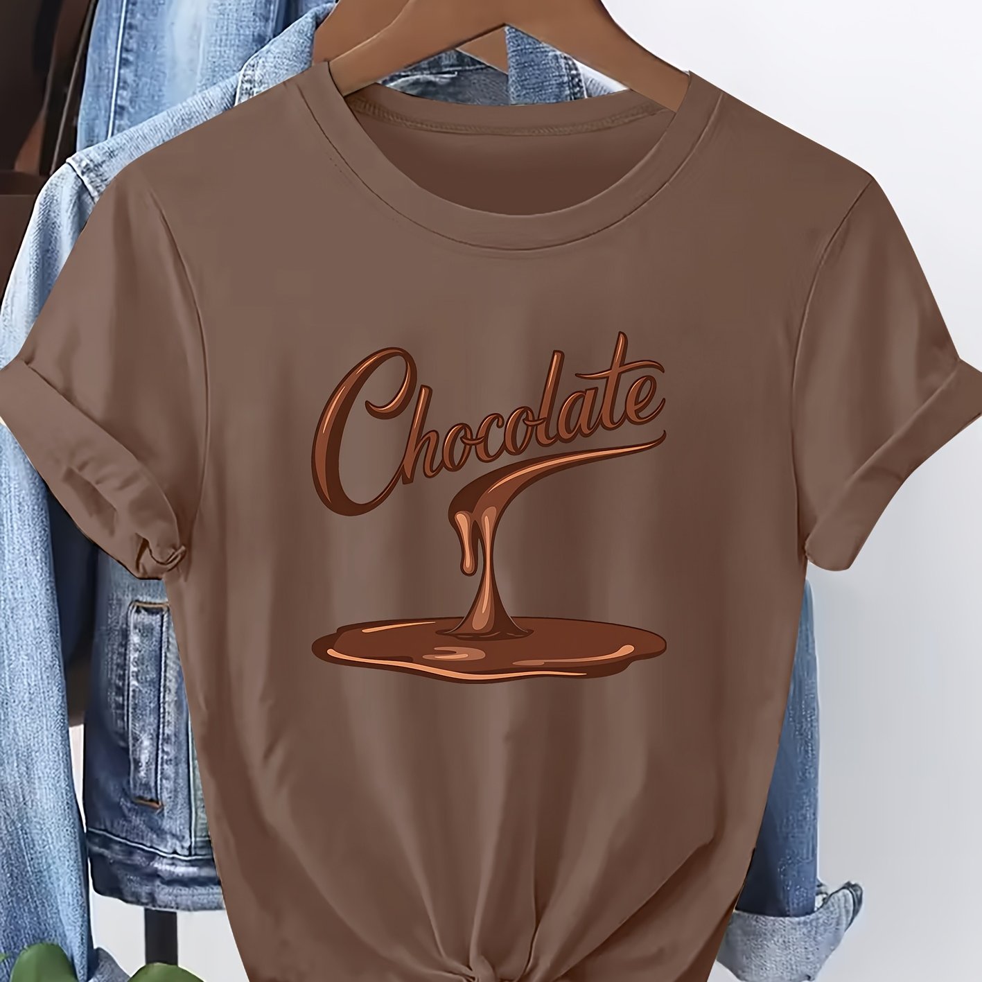E-shop Damen Kurzarm T-Shirt mit süßem und cleverem "Schmelzender Schokolade" Print, Rundhalsausschnitt, maschinenwaschbar, bequem, weich und