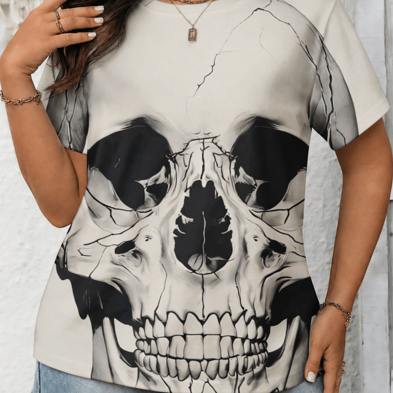 Image of Plus Size - 0-9xl Plus Size Skull Graphic Print T-shirt Women's Summer T-shirt Unique Print Breathable Friendly Crew Neck T-shirt