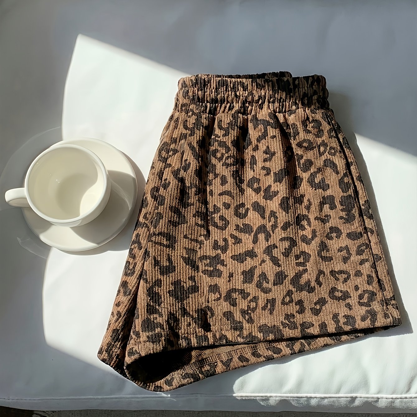 E-shop Lässige Damen Retro Leopardenmuster Mid-Rise Locker Geschnittene Shorts, Fluide Shorts, Back-To-Essential