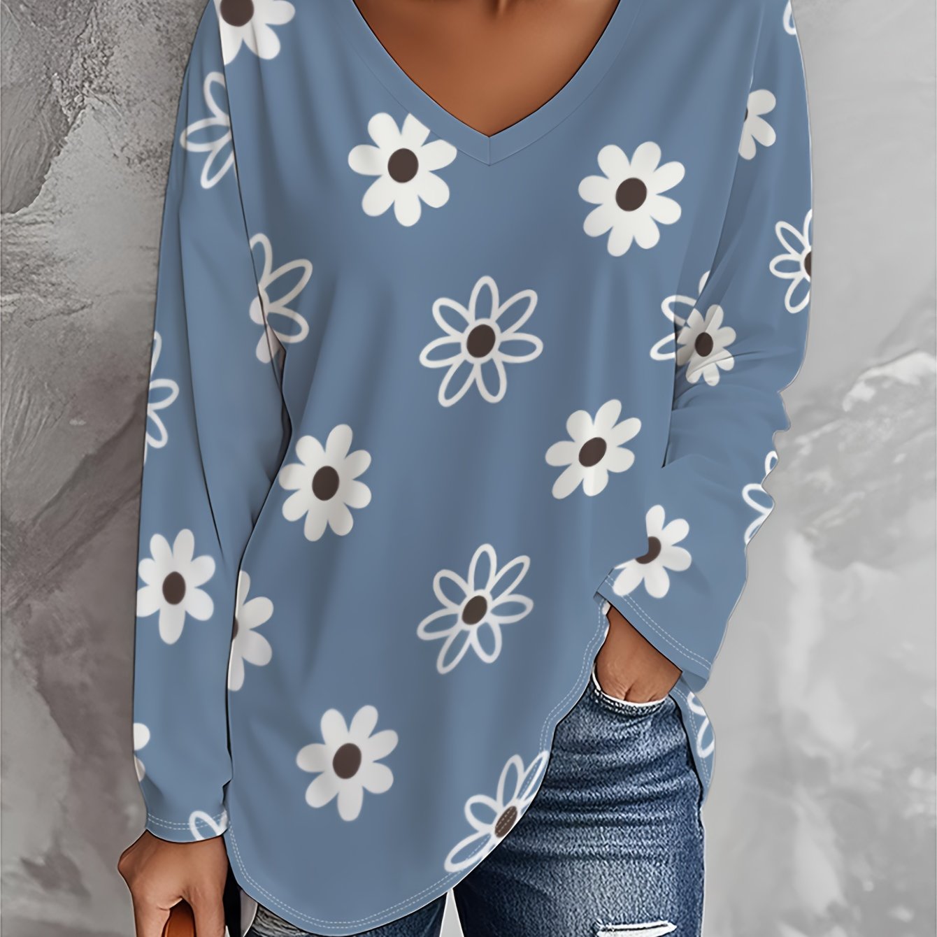 TEMU Plus Size, Women's New Autumn/winter Plus Size Fashion Printed Casual V-neck Long Sleeve T-shirt, Loose Fit Casual Top, V-neck Top, Suitable For