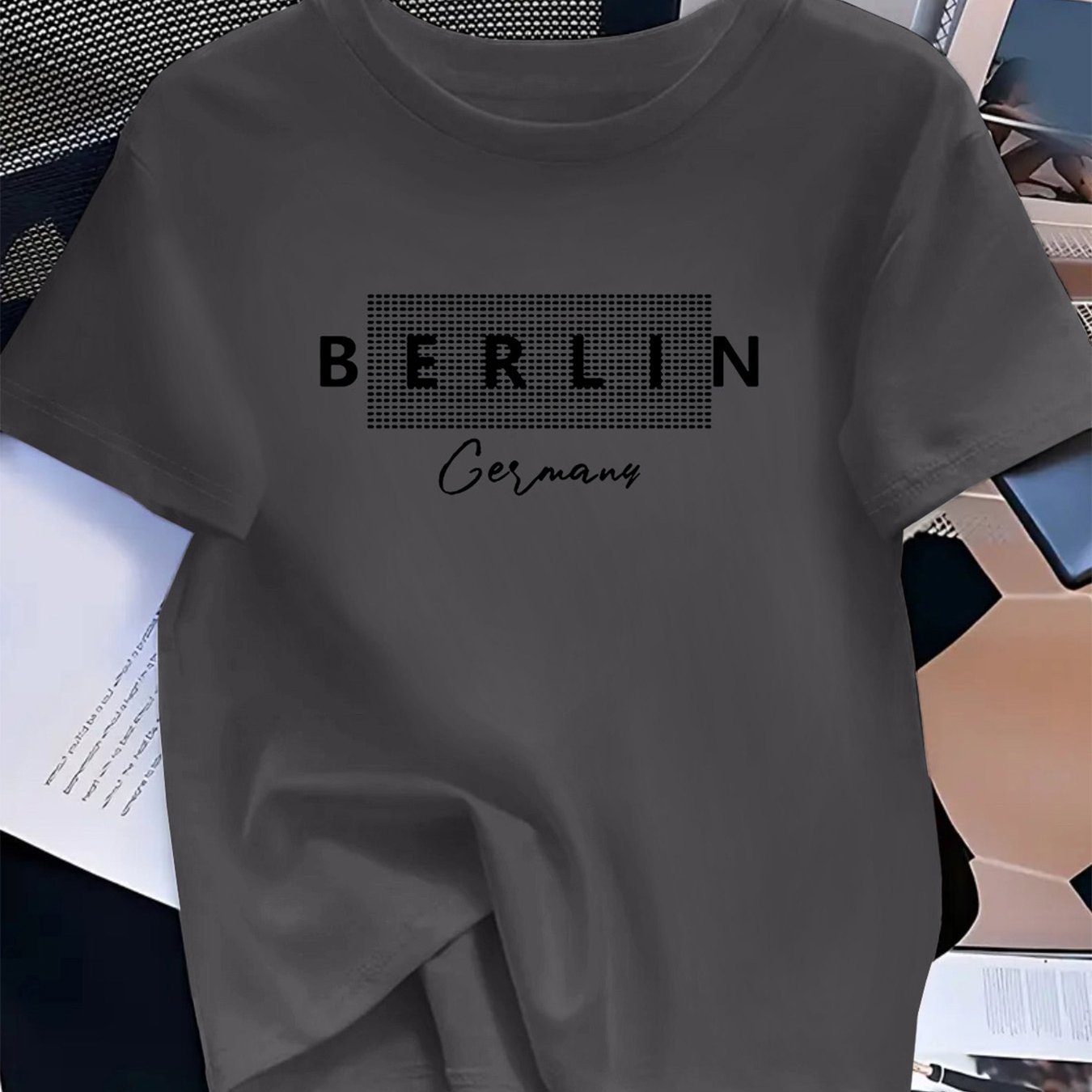 TEMU European And Spring And Summer Women's Clothing, Berlin Text Element Printed Casual T-shirt   Unisex Style