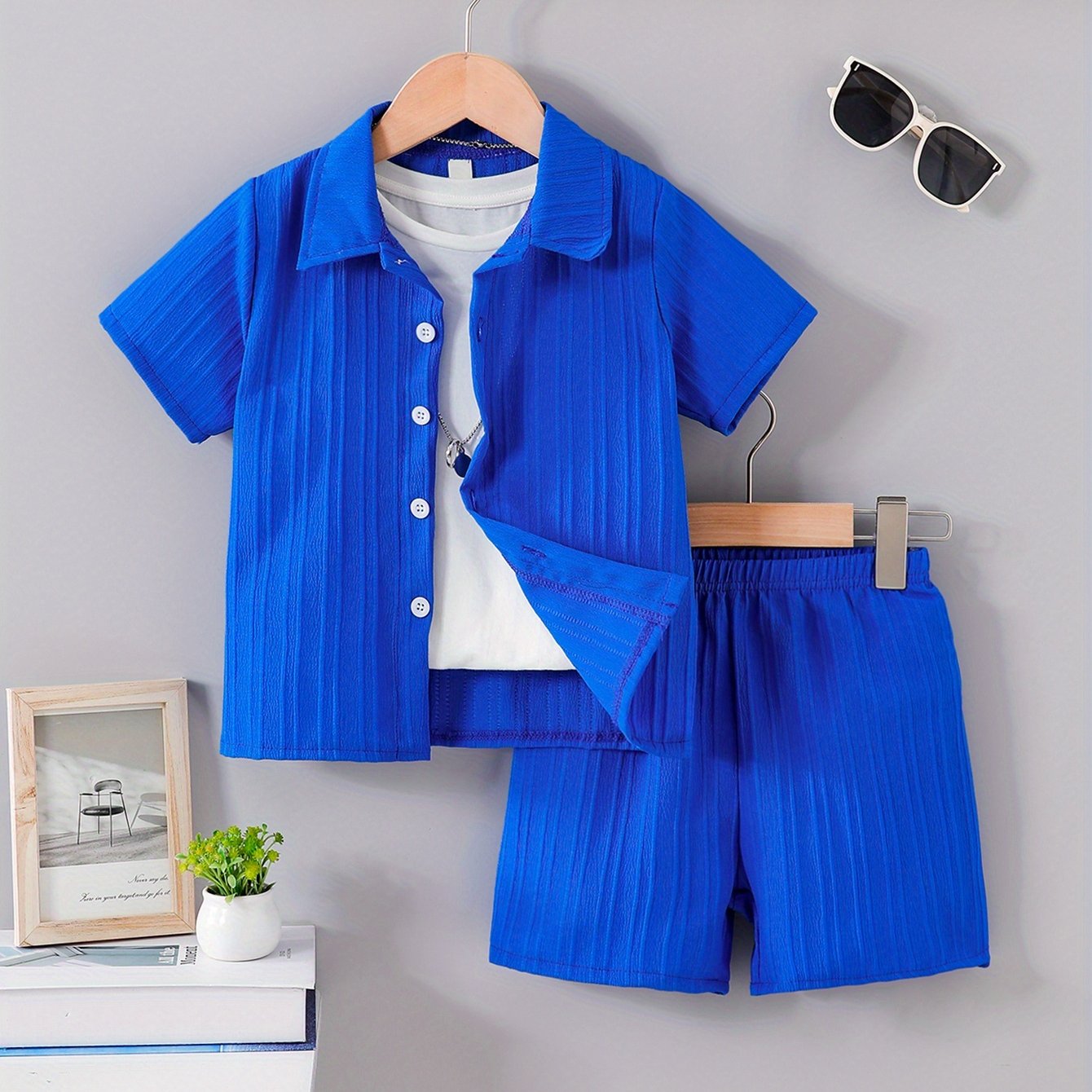 Image of 2pcs Set Of ' Summer New Comfortable Cute Fashion Casual Woven Short Sleeve Shirt And Shorts Outfit, Suitable As Holiday Gift, For Outdoor, Boys And Gilrs Clothes
