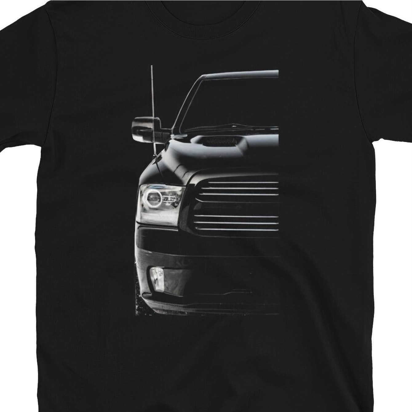 Image of Men's T-shirt Featuring A 180gsm Fabric And A Graphic Of A Powerful Pickup Truck - A Casual Short-sleeve Round Neck Shirt Designed For All-year , Machine Washable, Perfect For