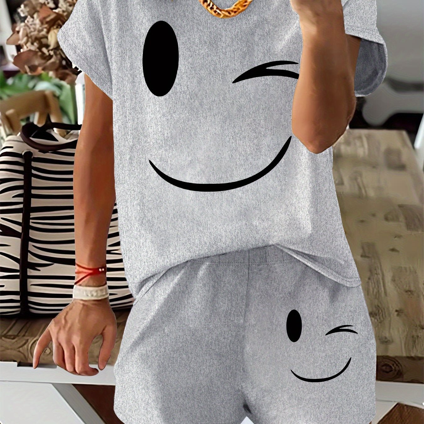 TEMU (011# Set) Women's 5.16 T-shirt And Shorts Two-piece Set, Printed Design Two-piece Set, Women's Short Curved Hem T-shirt And Shorts Pajama Set