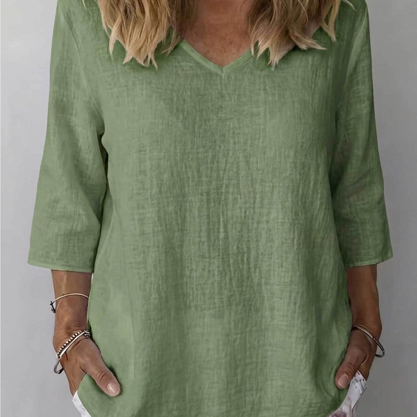 TEMU Solid Color Qf Spring/summer Women's Apparel, Solid Color Casual Daily Versatile Fashion Commuter Loose-fit Three-quarter Sleeve V-neck Top