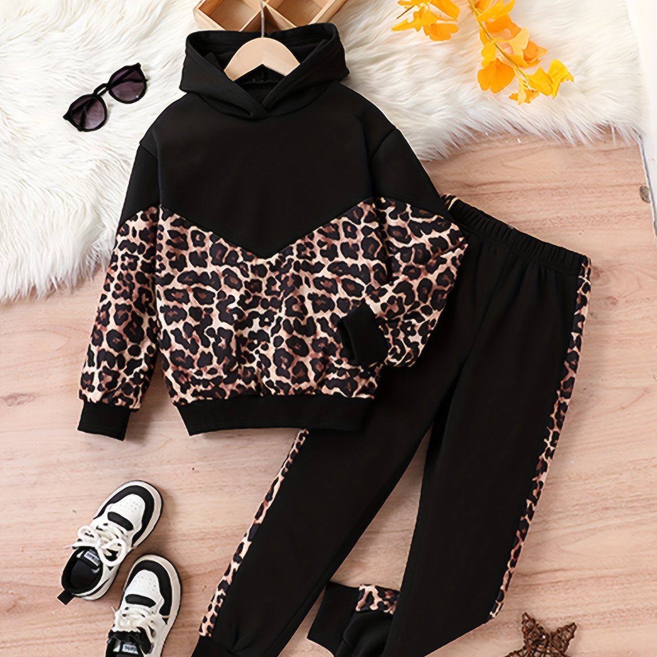 Image of Girls' Casual Knit Leopard Print Long Sleeve Hooded Top And Pants 2pcs Set Fall Winter Style, For Outdoor