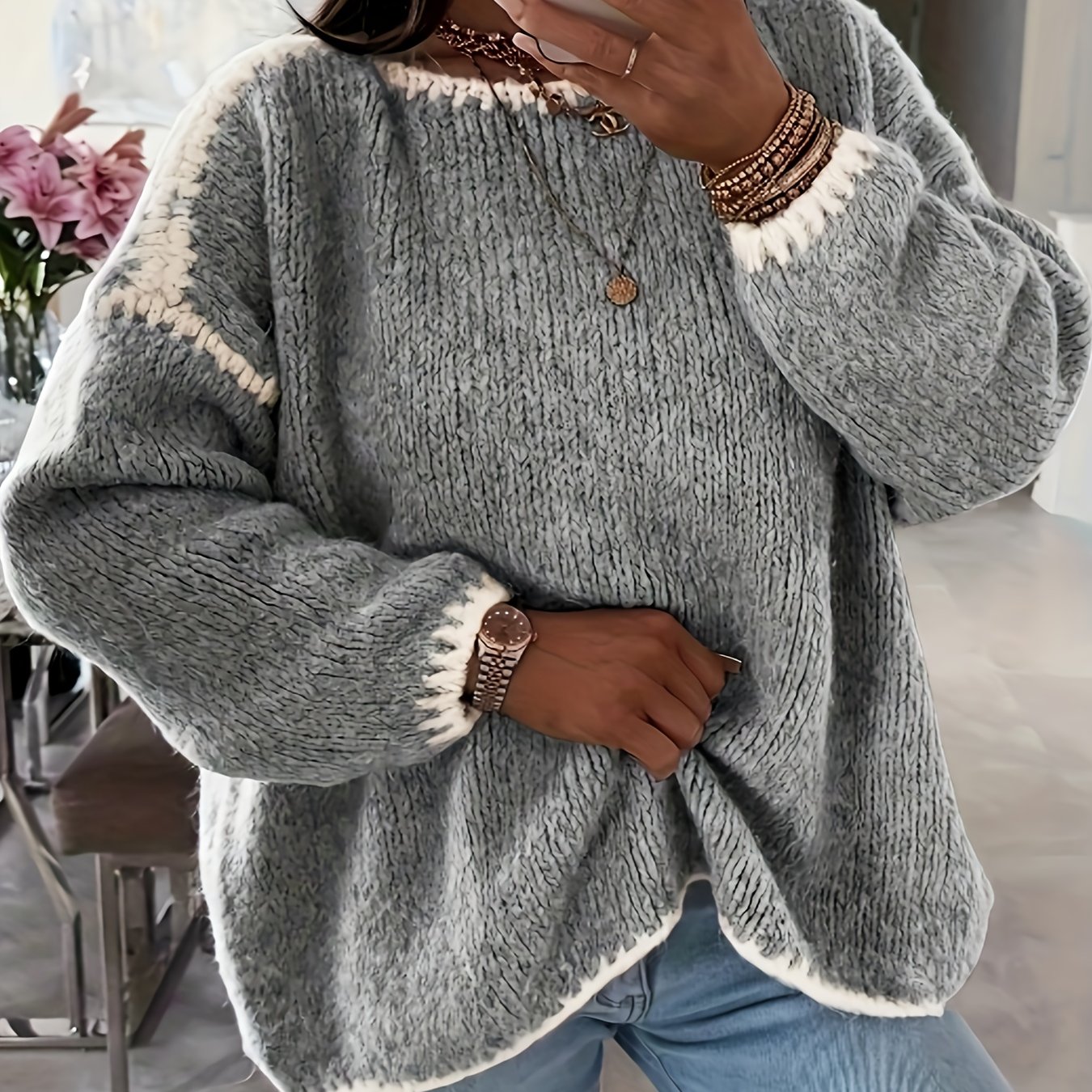 Women's Long-sleeve Pullover Sweater With Color Block On The Shoulders And Cuffs