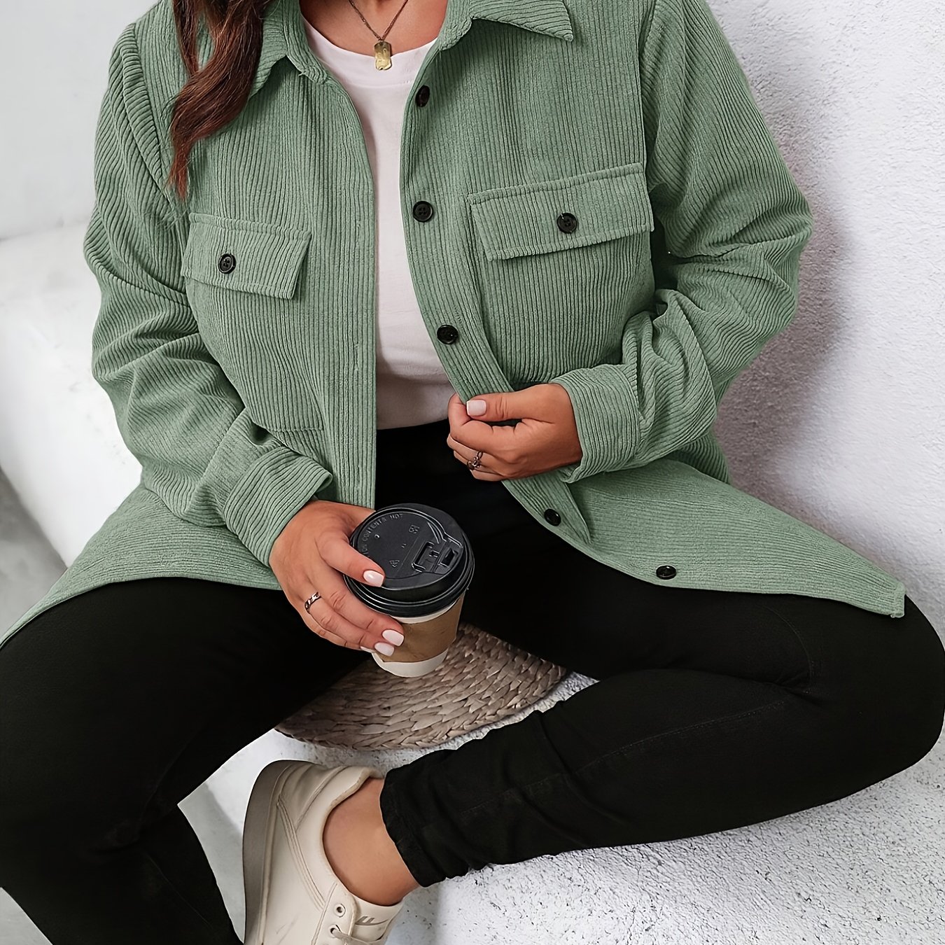 E-shop Plus Size, Plus Size Casual Mantel, Damen Plus Size Einfarbiger Cord-Langarm-Knopf-Lapel-Mantel mit Klappe