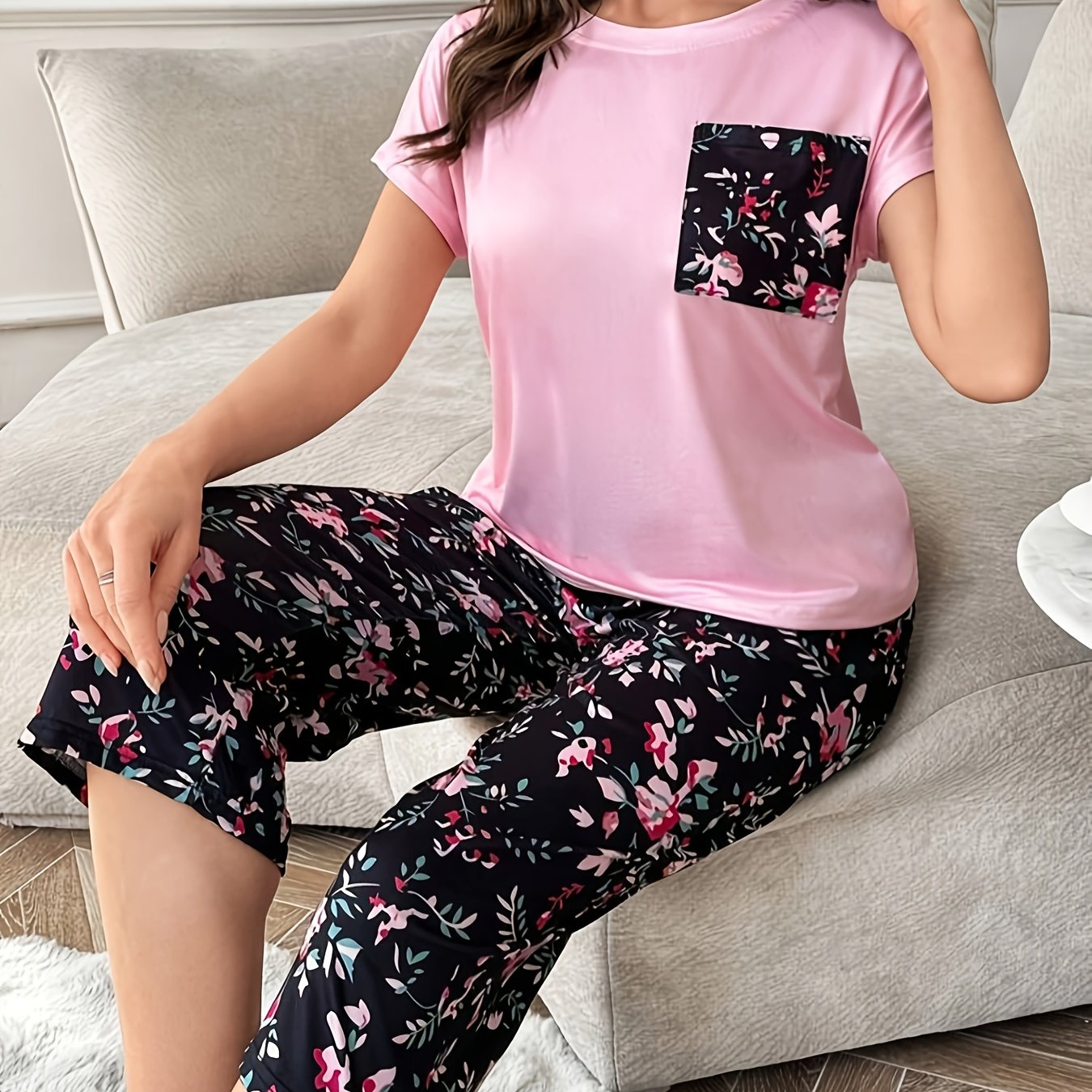 2pcs Contrast Pocket Floral Print Short Sleeve And Pants Pajama Set