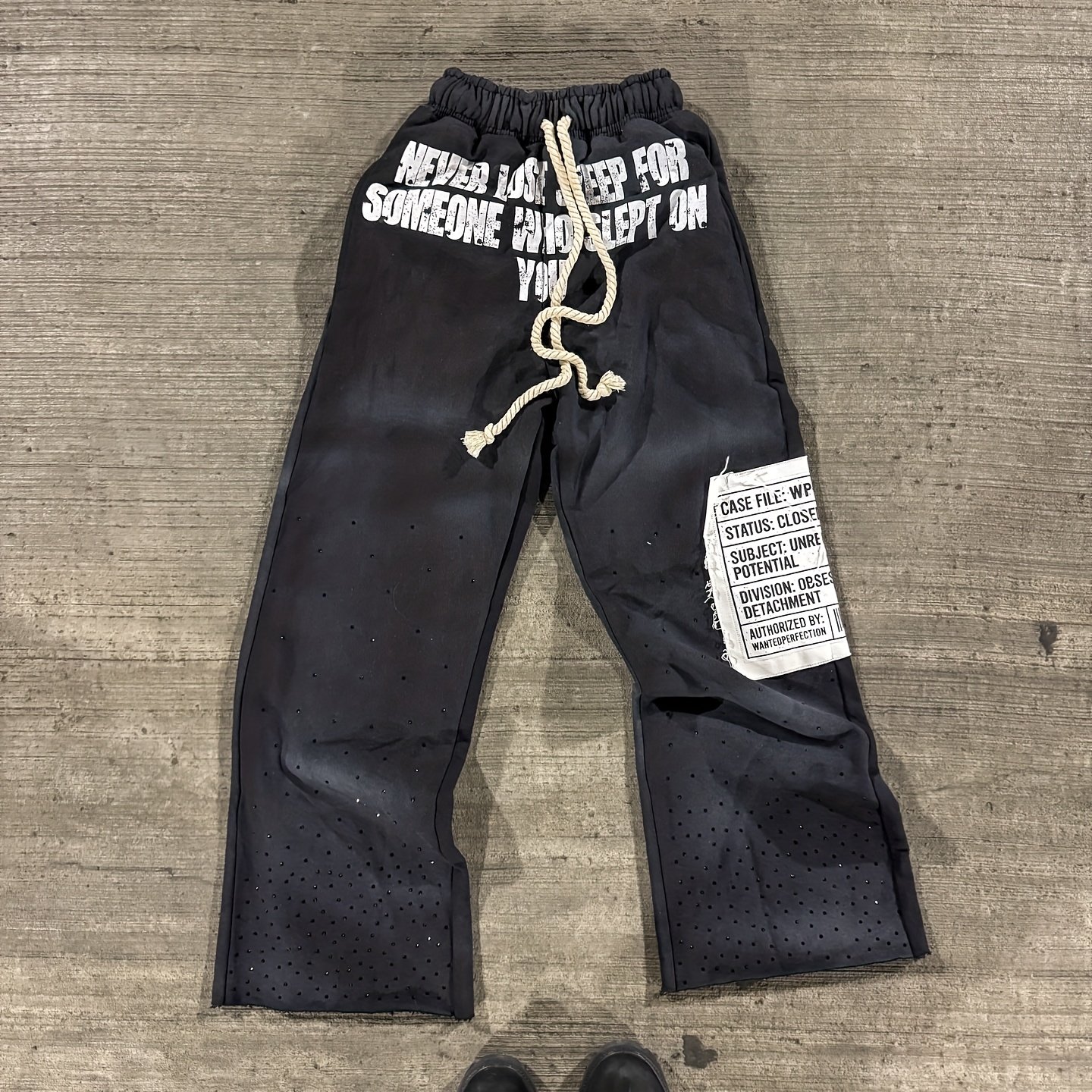 TEMU Men's & Women's Y2k Retro Streetwear Jogger Pants - Loose-fit Graffiti Letter Z & Coded Text Print Full-length Trousers With Drawstring Waist,