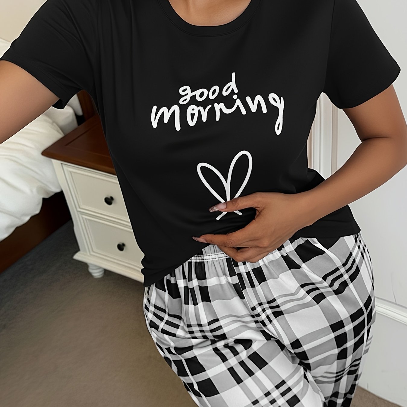 TEMU Women's Casual "" Heart Print Black Crewneck Short Sleeve Top And Black White Gray Pants Pajama Two-piece Set