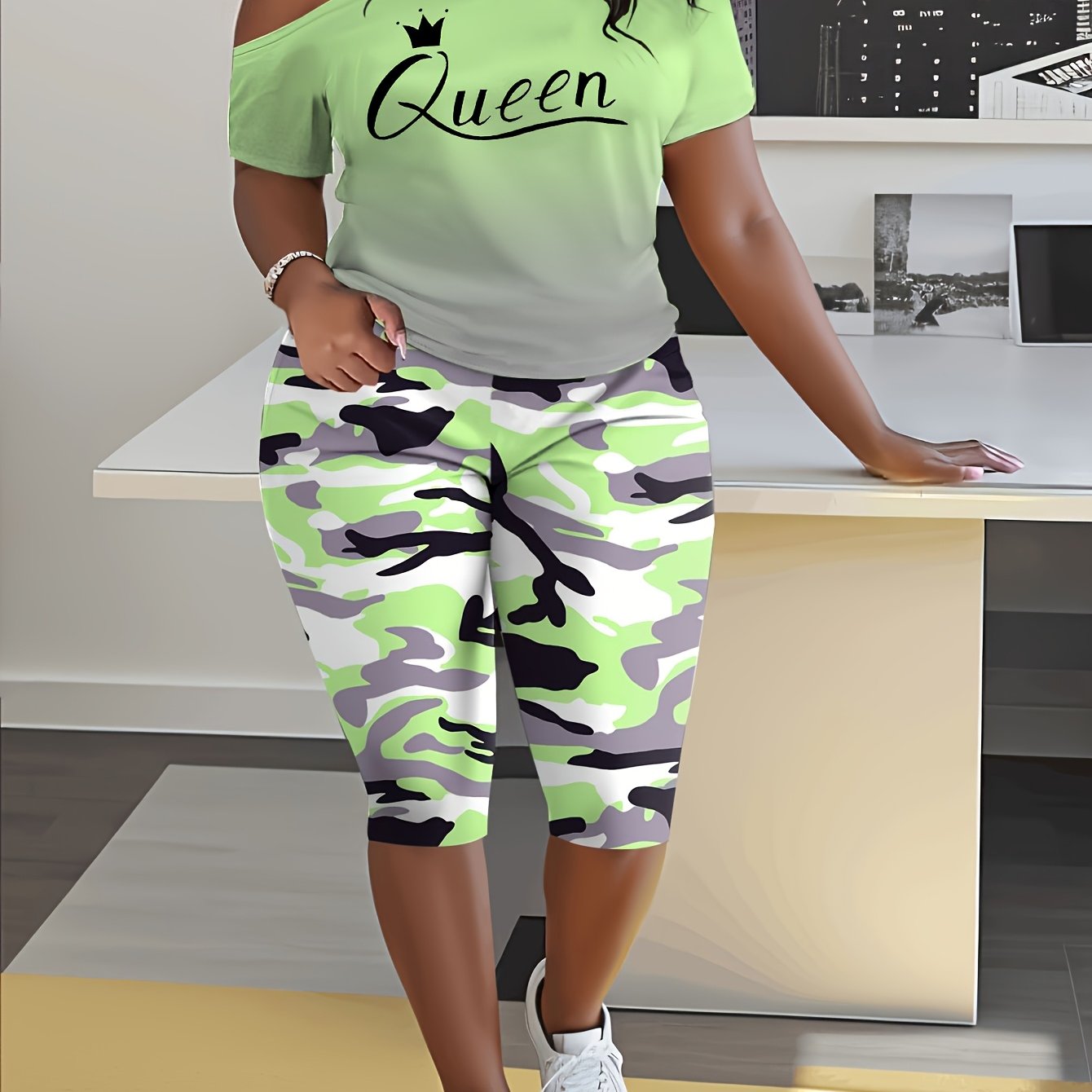 Image of Plus Size, Women's Plus Size Fashion 2pcs Set, Gradient Suspender Top With Queen Letter Print And Camouflage Capri Pants, Suitable For And Going Out.