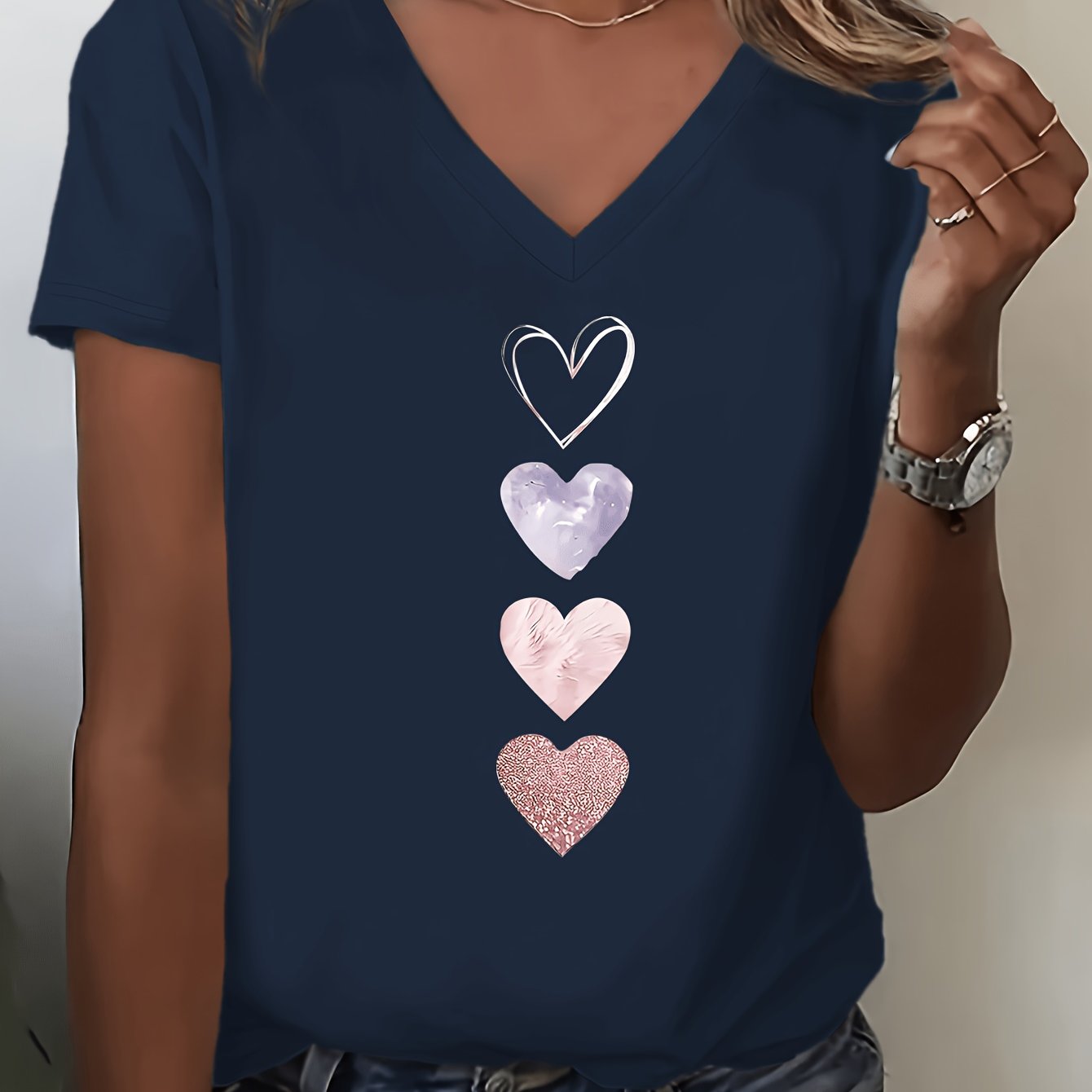 TEMU 4 Different Styles Of Heart-shaped Pattern Prints - Spring/summer - Casual V-neck Short-sleeve Women's Top T-shirt - Suitable For Daily Indoor