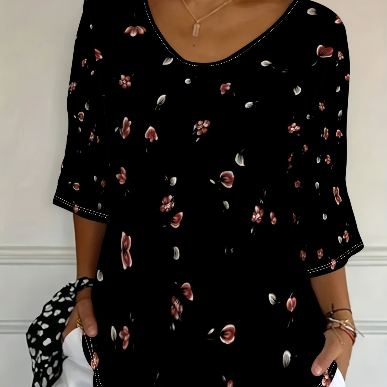 TEMU Plus Size, [printe Esign-not Texture] Friendly Basic V-neck Three-quarter Sleeve T-shirt, Short-sleeve Versatile Top, 2026 New Summer Fashion,
