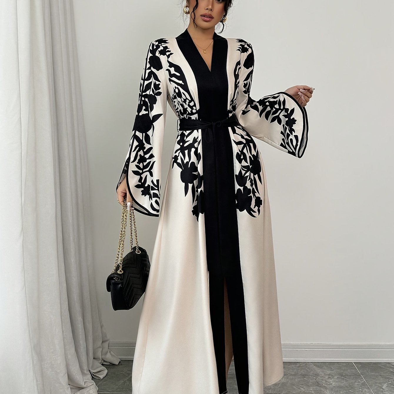 Stylish Spliced Long-sleeve Printed Minimalist Maxi Dress
