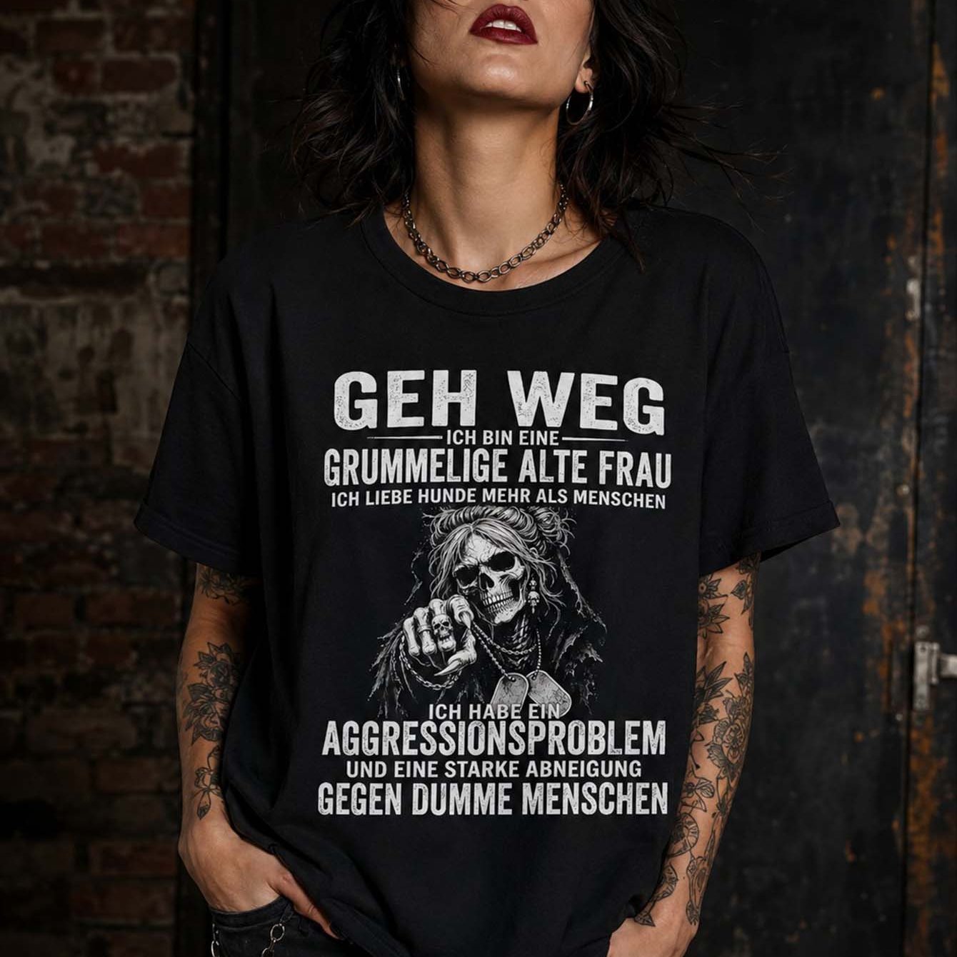 Image of Geh Weg Grummelige Alte Frau Skull Graphic Women Loose T Shirt Casual Short Sleeve Black Oversized Tee Daily Wear Festival Gift