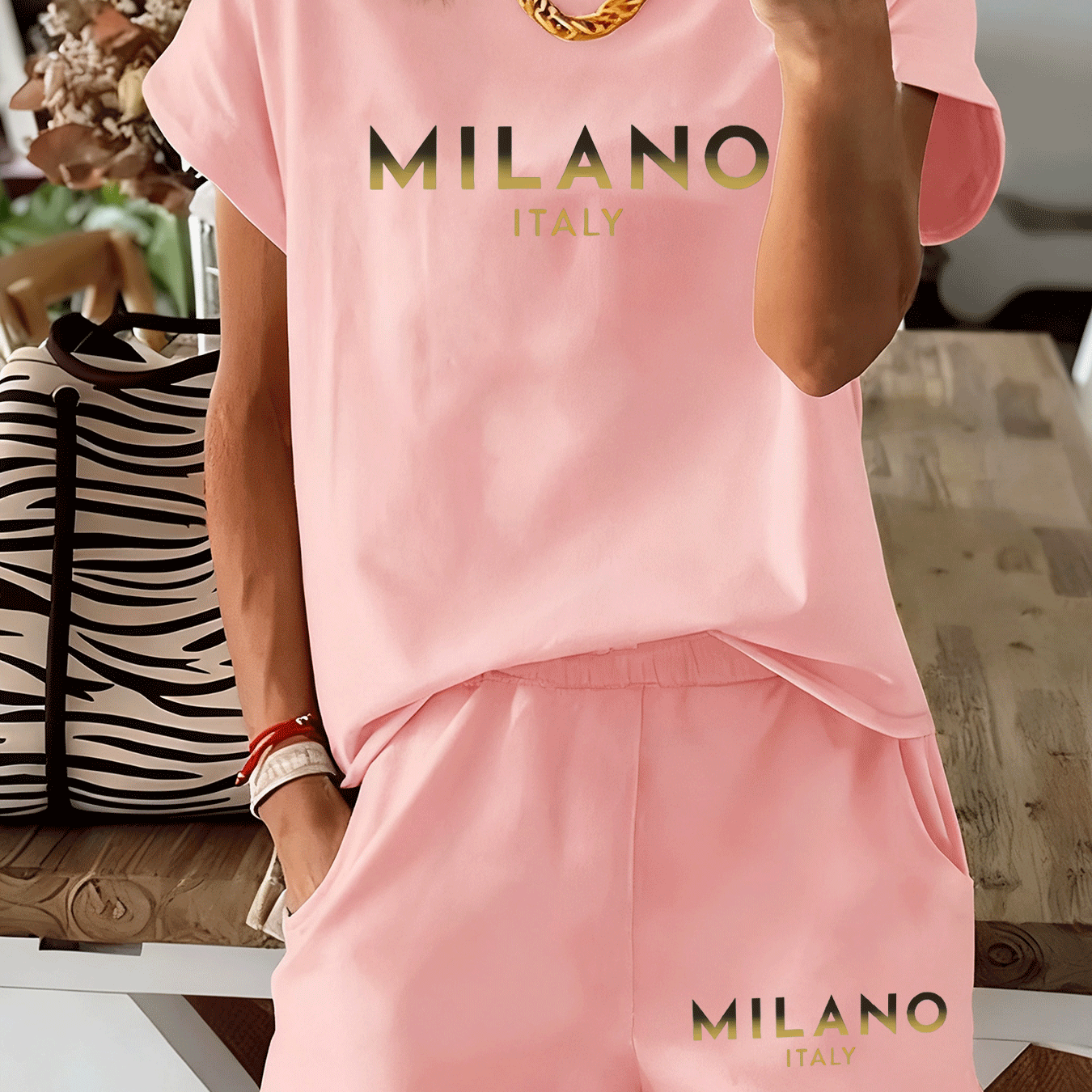 TEMU Ensemble 2 pièces T-shirt à manches courtes et short multicolores à imprimé lettres dorées, tenue décontractée de style de luxe léger, vêtement