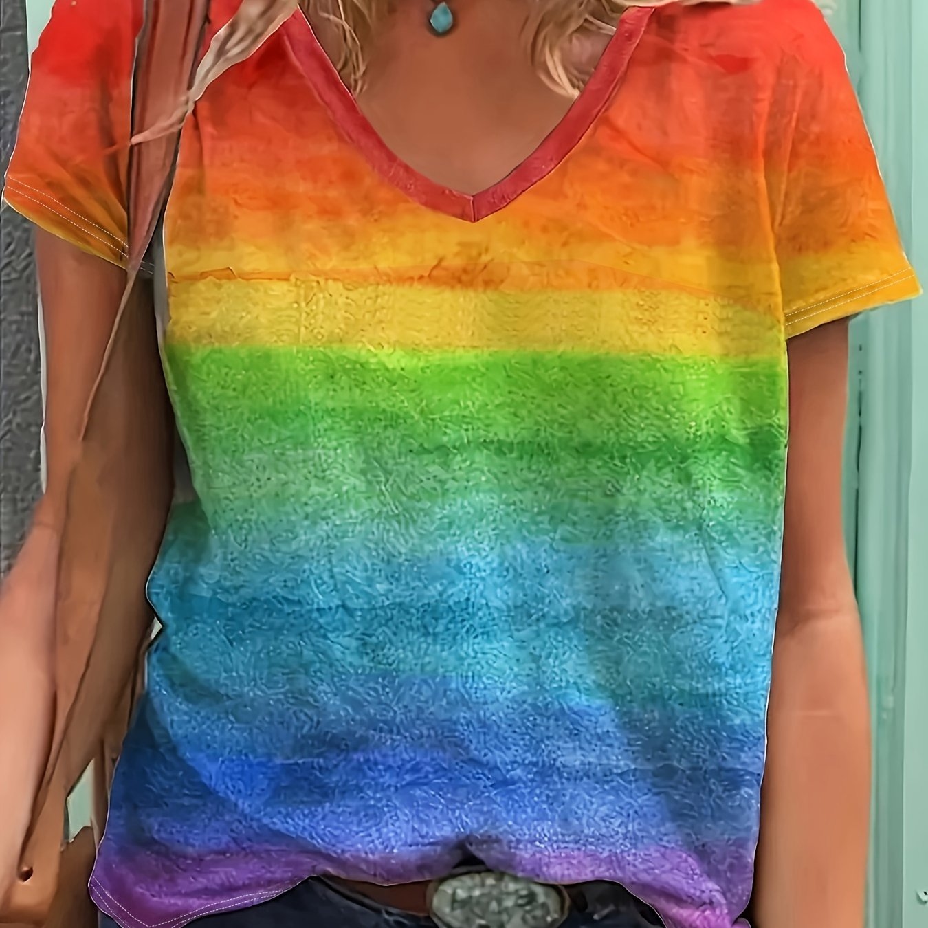Plus Size Rainbow Print T-Shirt, Casual V Neck Short Sleeve T-Shirt, Women&#39;s Plus Size Clothing