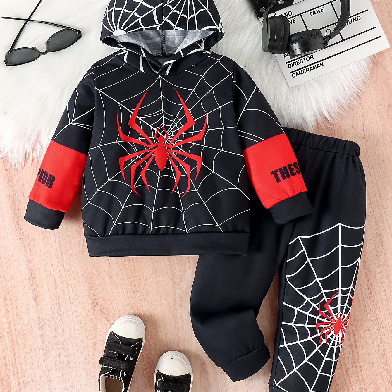 Image of P100621 Little Boy's Fashion Long-sleeve Spider Print Hooded Top + Pants Set, Perfect For Outdoor