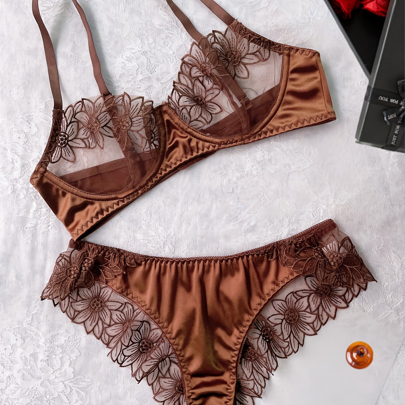 E-shop 25AW Dessous, hochwertiges, elegantes, besticktes, sexy Dessous-Set, durchsichtiger, verstellbarer BH mit Trägern und Slip, geeignet für Partys,