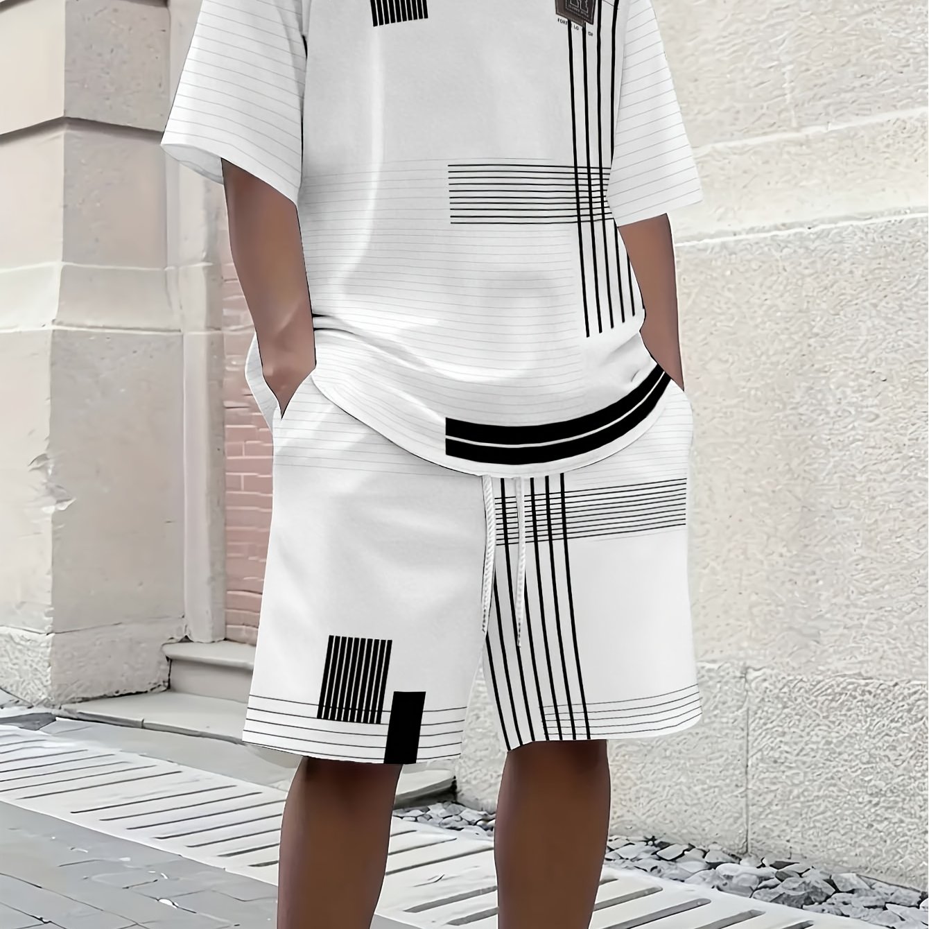 TEMU Ensemble 2 pièces homme grande taille, T-shirt et short, imprimé rayé géométrique , style streetwear décontracté, tenue d'été quotidienne 2
