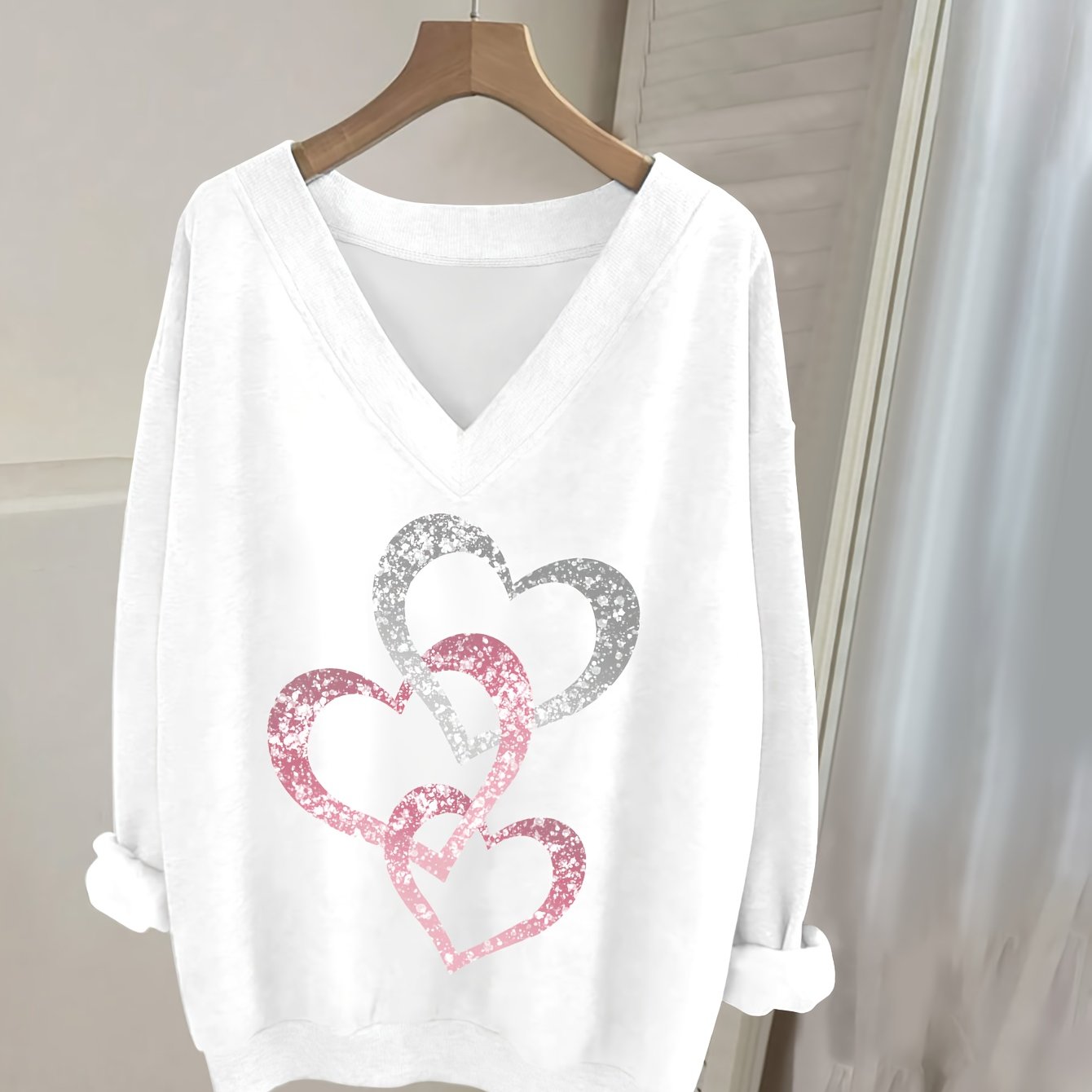 TEMU 0829, Casual V-neck Long Sleeve Sweatshirt With Heart Print, Women's Long Sleeve T-shirt, Long Sleeve Top, Fashionable Top