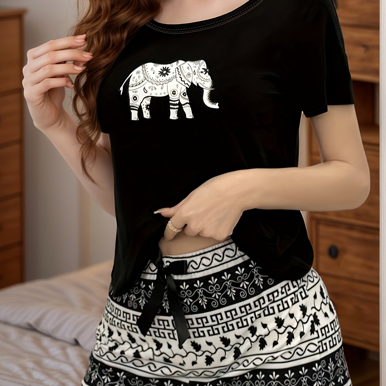 TEMU Women's Casual Crew Neck Pajama Set, Polyester 95% Elastane 5%, Patterned Print Short Sleeve Top And Shorts, Knit Fabric Sleepwear For Adults