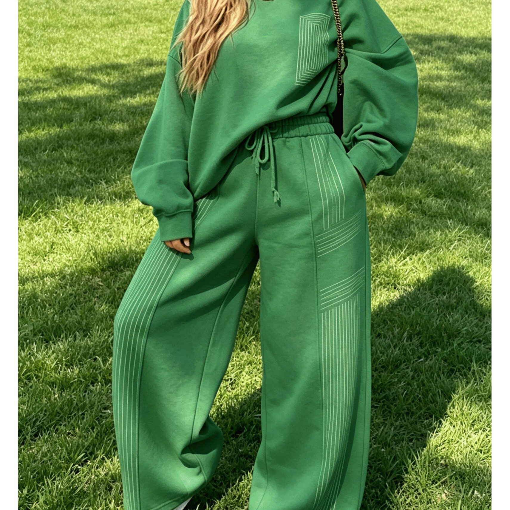 Image of (printed Design- No Texture) Plus Size, 2026 European And Graffiti Print Sports Suit For Women, Loose Fit Drop Shoulder Long Sleeve Sweatshirt And High-waist Drawstring Wide-leg Sweatpants[jltz07]