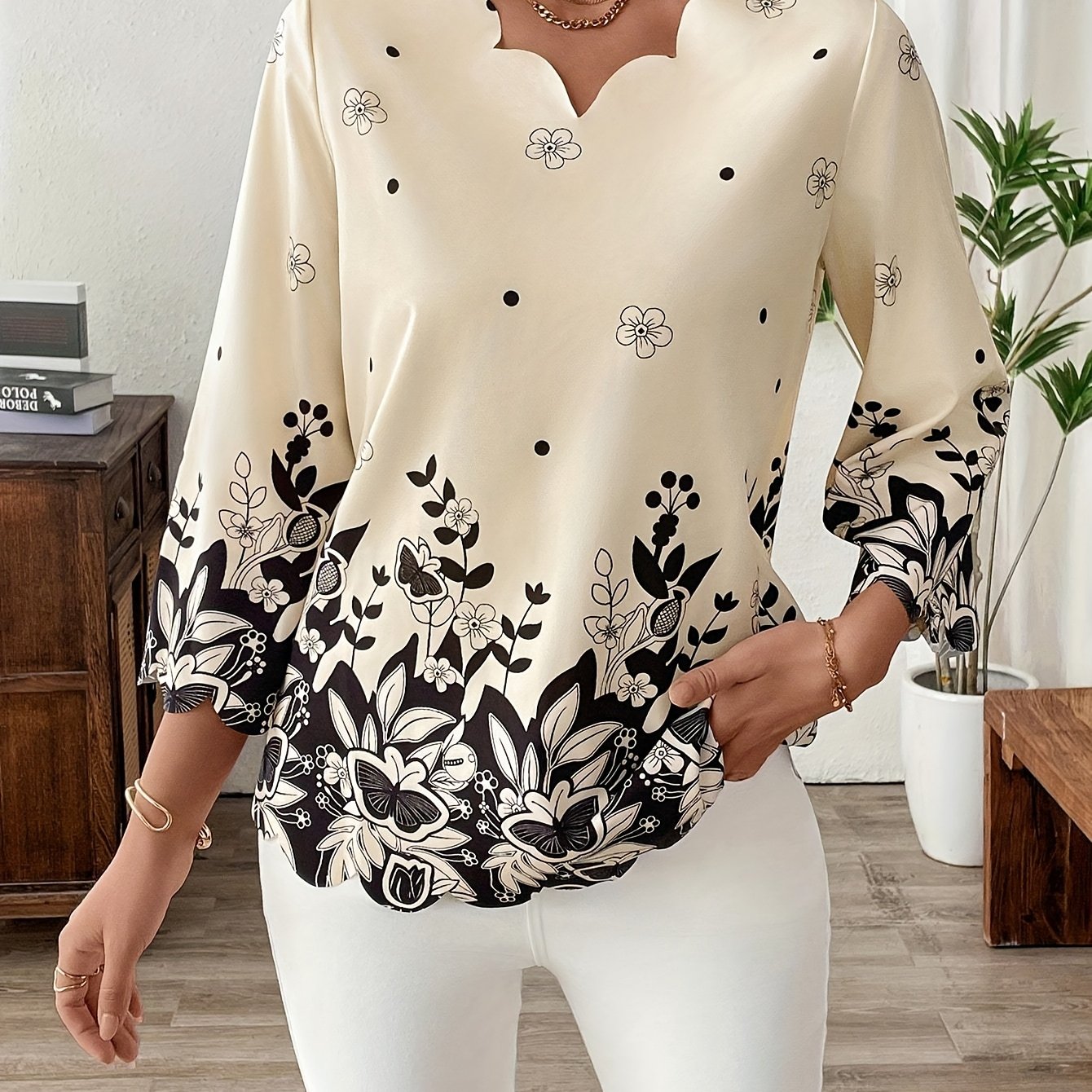 Fashionable And Elegant Printed Top