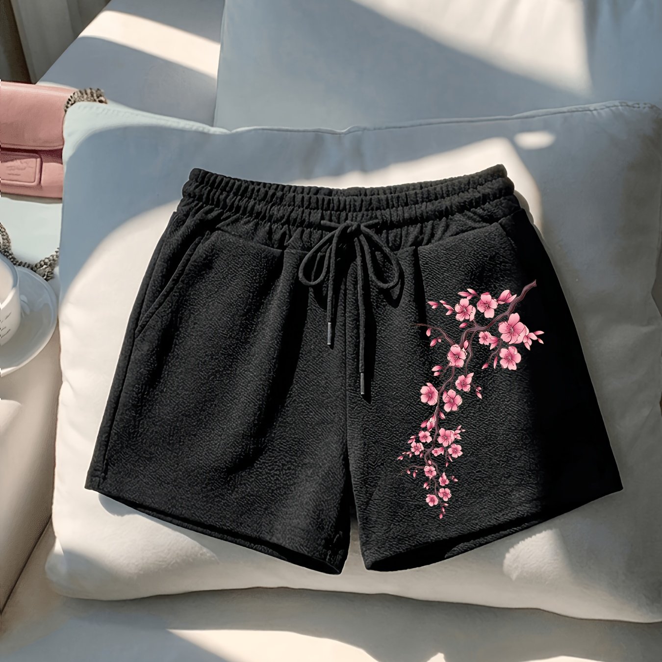 TEMU Lässige Shorts mit Kordelzug für Damen im süßen Stil mit hängenden Kirschblüten-Prints! Locker sitzende, schmeichelhafte, hochtaillierte Trend-