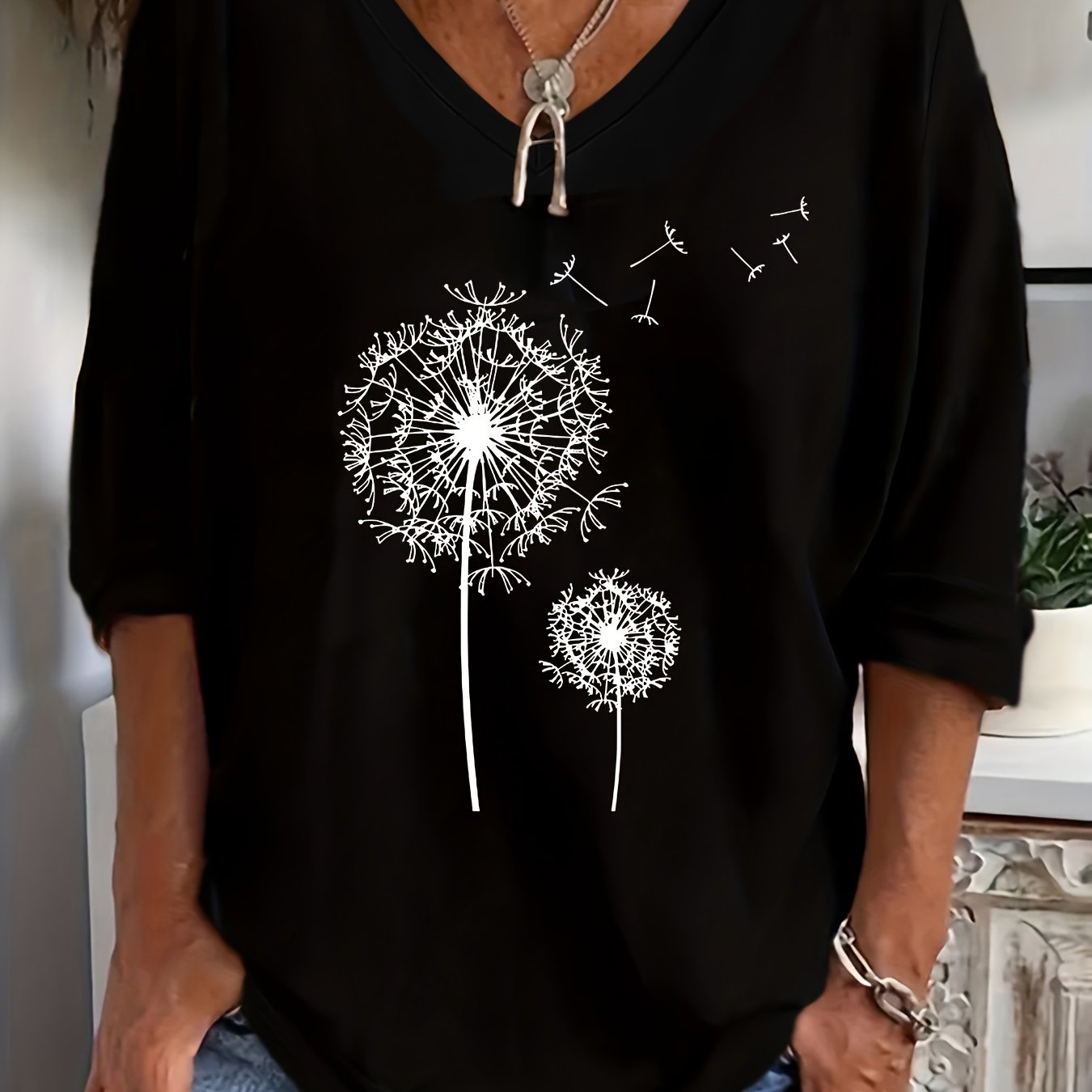 TEMU Plus Size - Plus Size - Plus Size Women's V-neck Top 3/4 Sleeves With Easy Dandelion Print, Soft Machine-washable Fabric, Perfect For Casual And