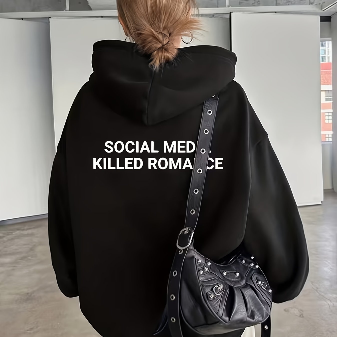 TEMU Women's Fashion Hooded Sweatshirt, Versatile And Stylish, Blue Floral "social Media " English Letter Print, Niche, Fun, Simple, 1pc, Ins-style