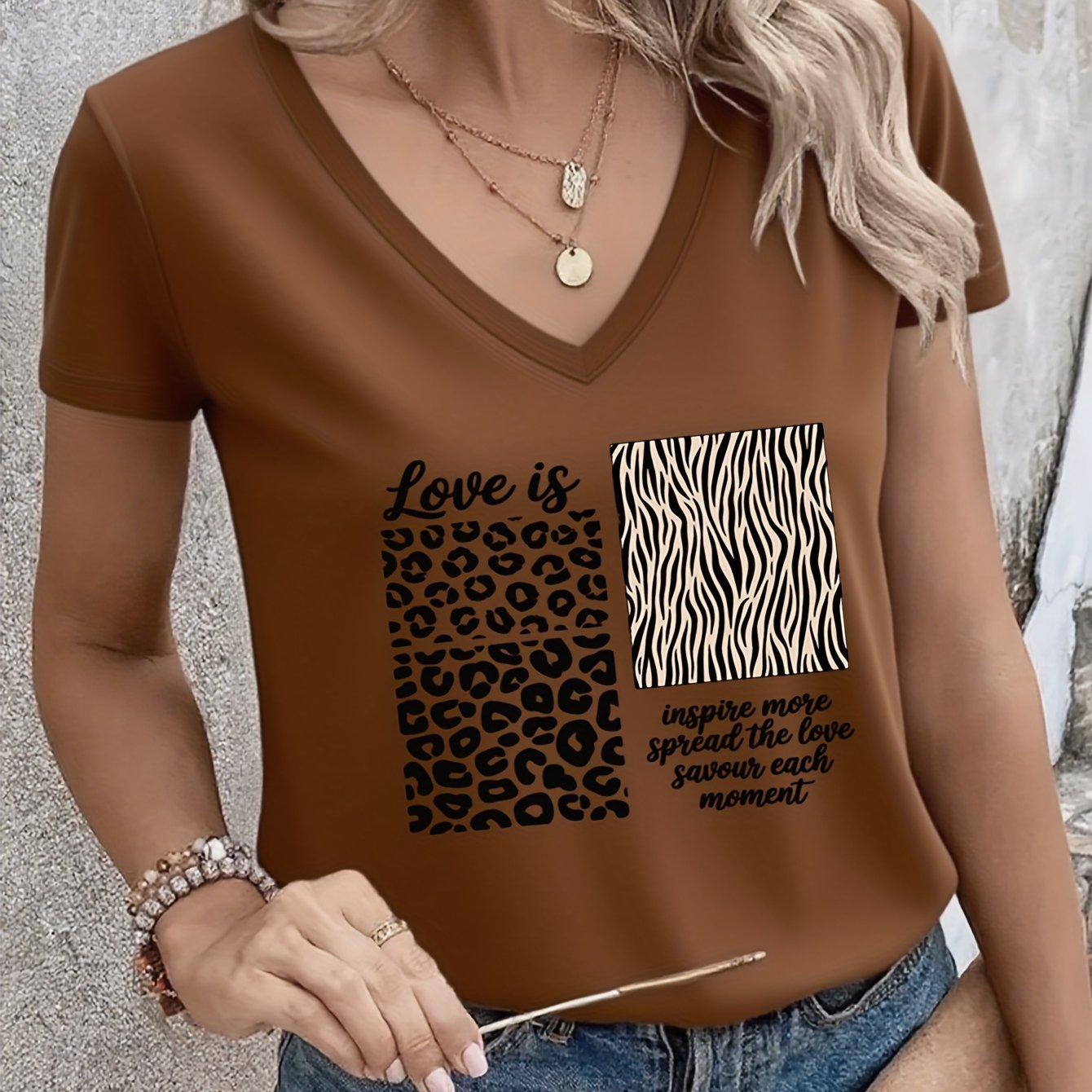 TEMU To Fashionable ! Leopard And Zebra Print With Text Patterns Women's Casual V-neck Short Sleeve, Fashionable Individual Style