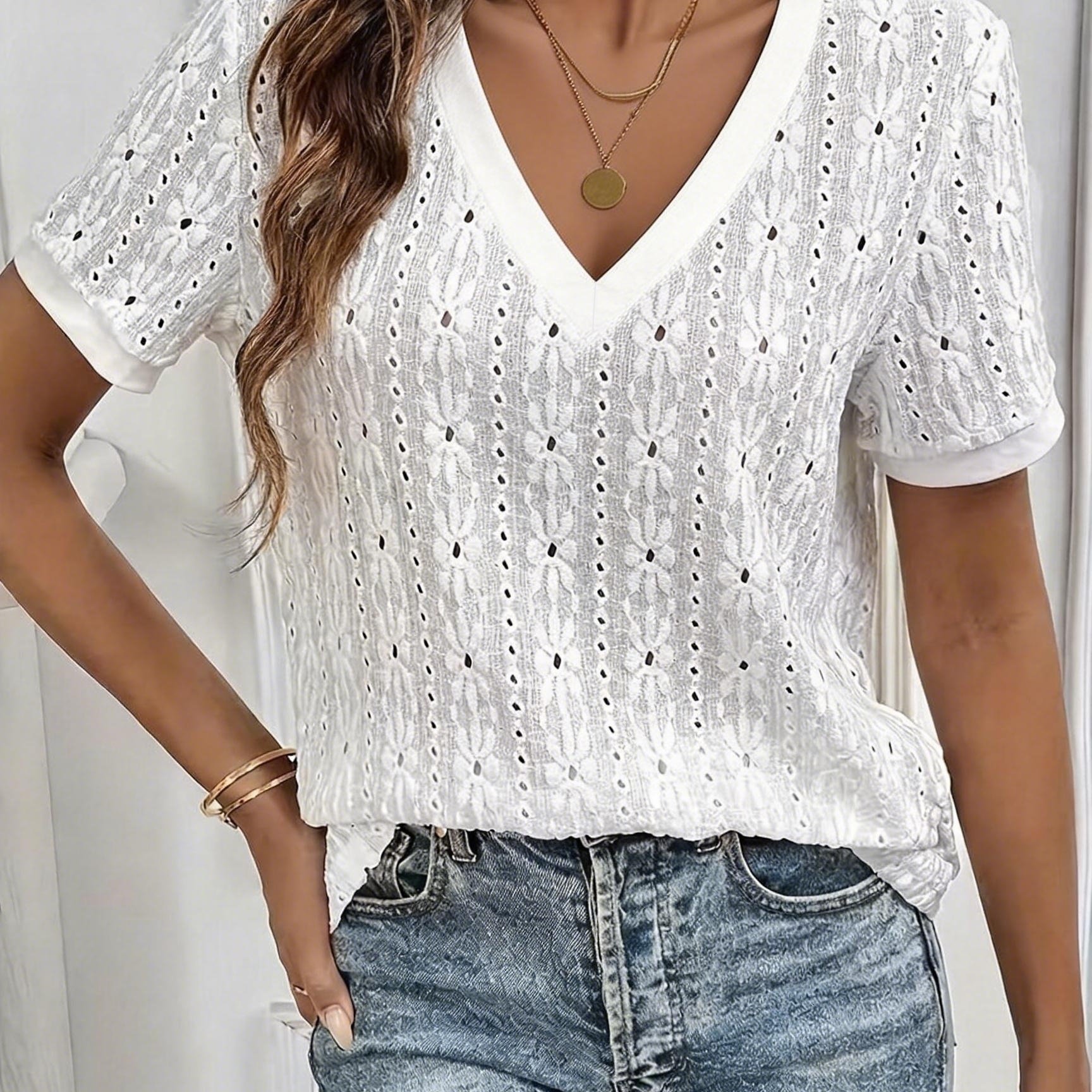 TEMU Elegant Hollowed-out V-neck Short-sleeve T-shirt
