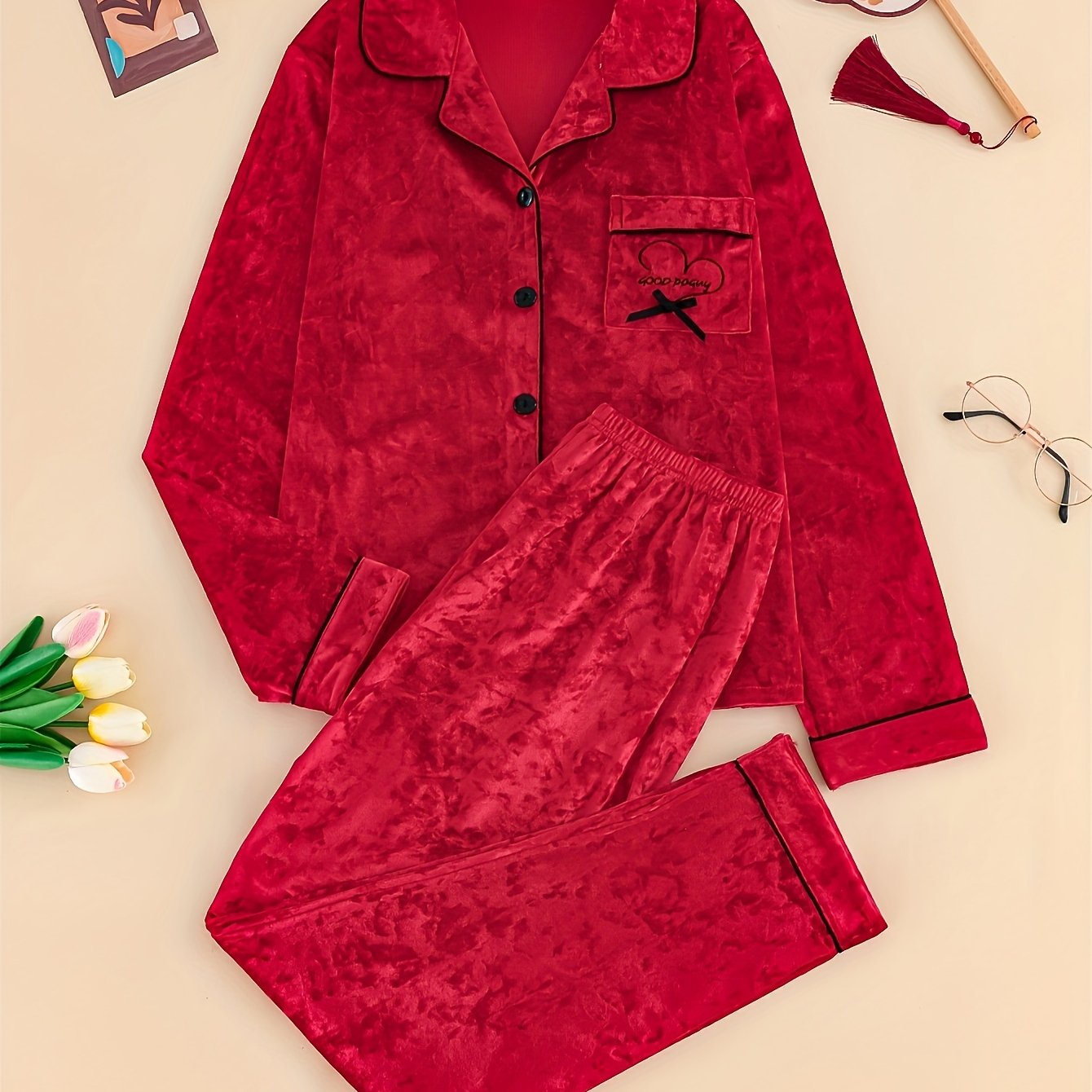 Image of Golden Diamond Velvet Women's Pajamas, Long Sleeve And Pants 2pcs Set, Warm Thick Wear Outfit