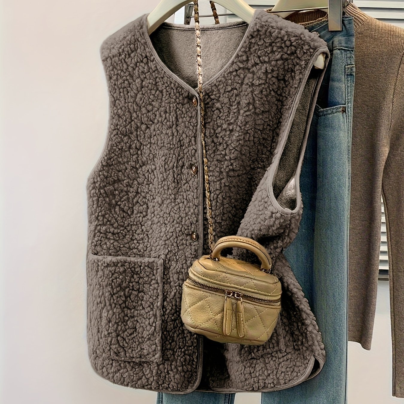 Image of Versatile Warm Loose Sleeveless Vest Jacket For Women
