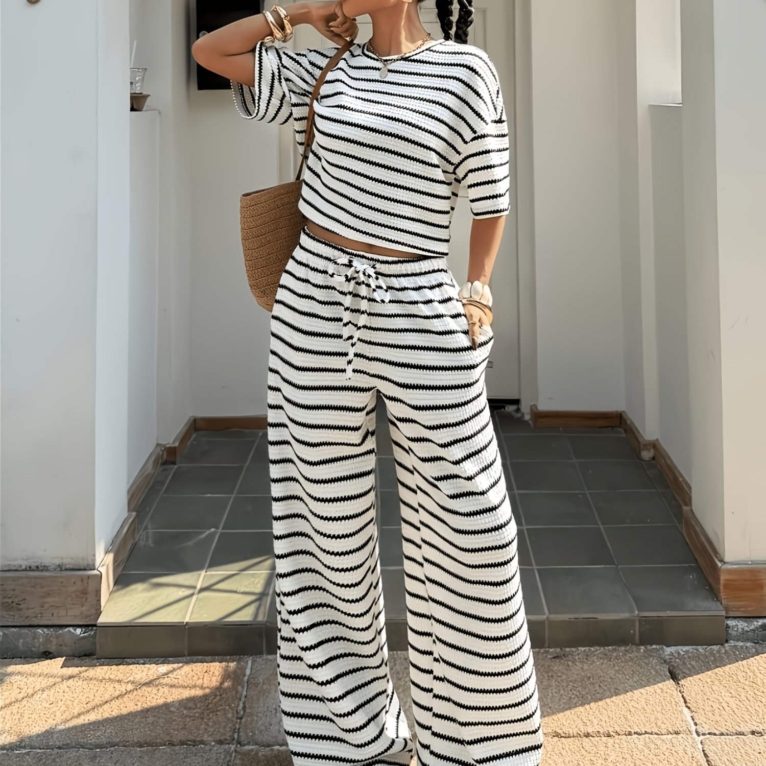 Image of Women's Fashion Striped Loose Short Top And Wide-leg Pants Set