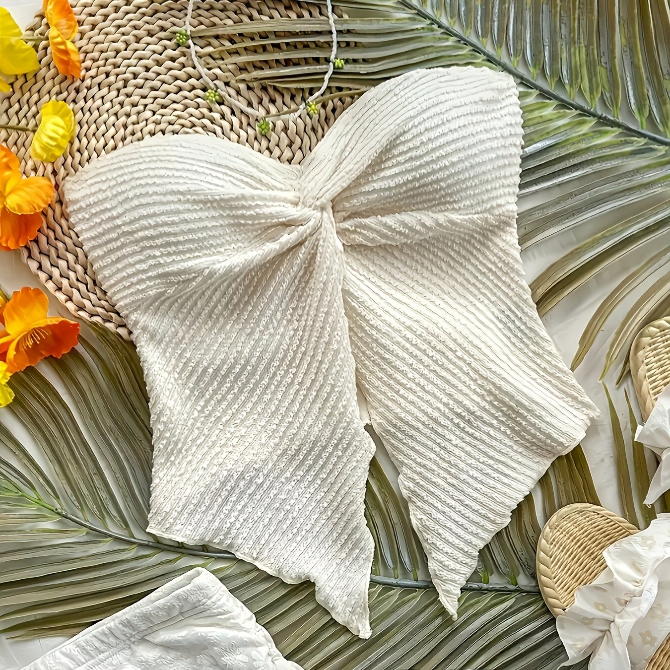 TEMU Elegante Ausrichtung: Feiertagsstil Dreidimensional Verdrehtes Reines Verlangen Kleines Trägerlos
