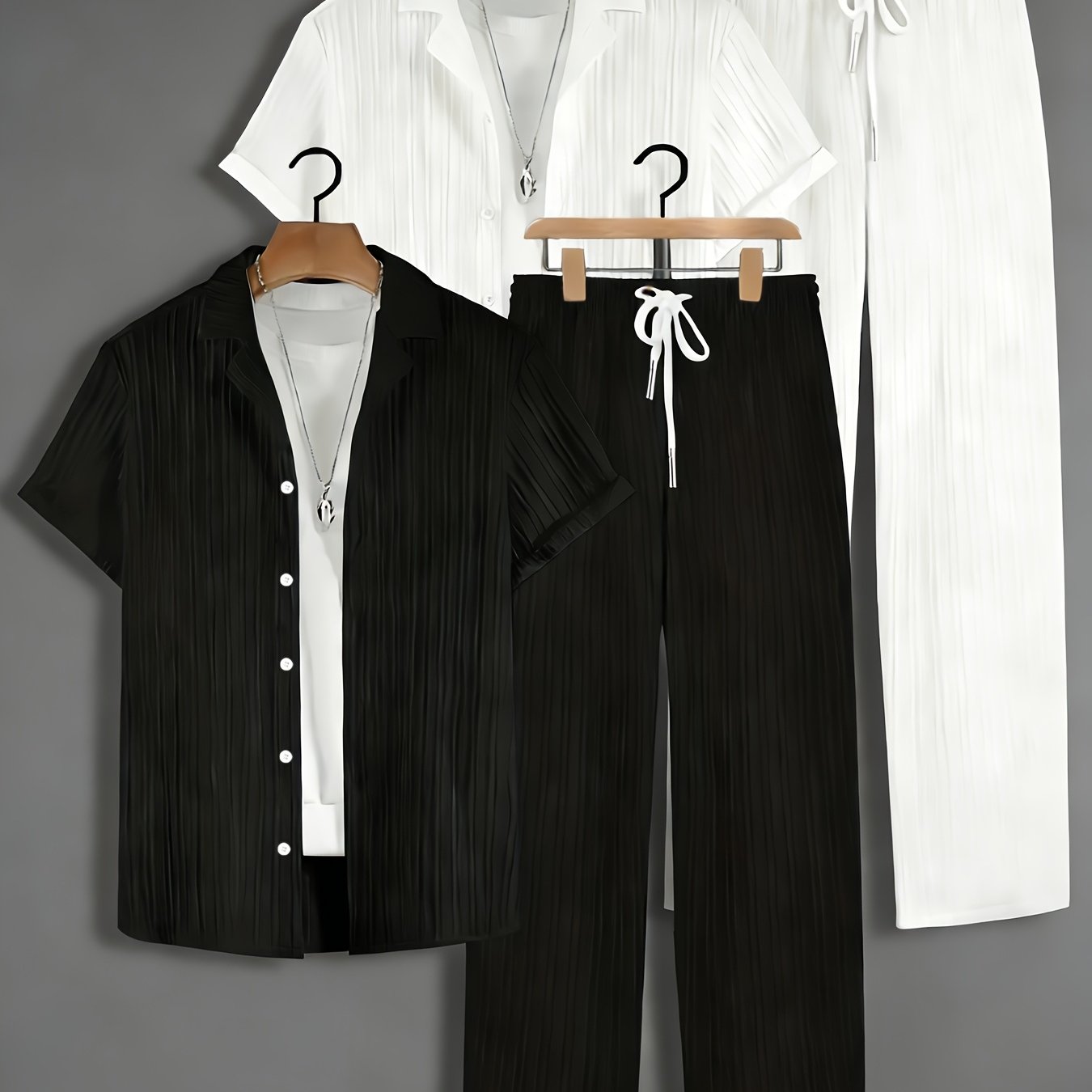 Image of 4pcs Men' Color Skin-friendly Texture Fabric Set, Casual Fashion Short-sleeve Shirt And Drawstring Pocket Pants, Suitable For Everyday Resort Beachwear