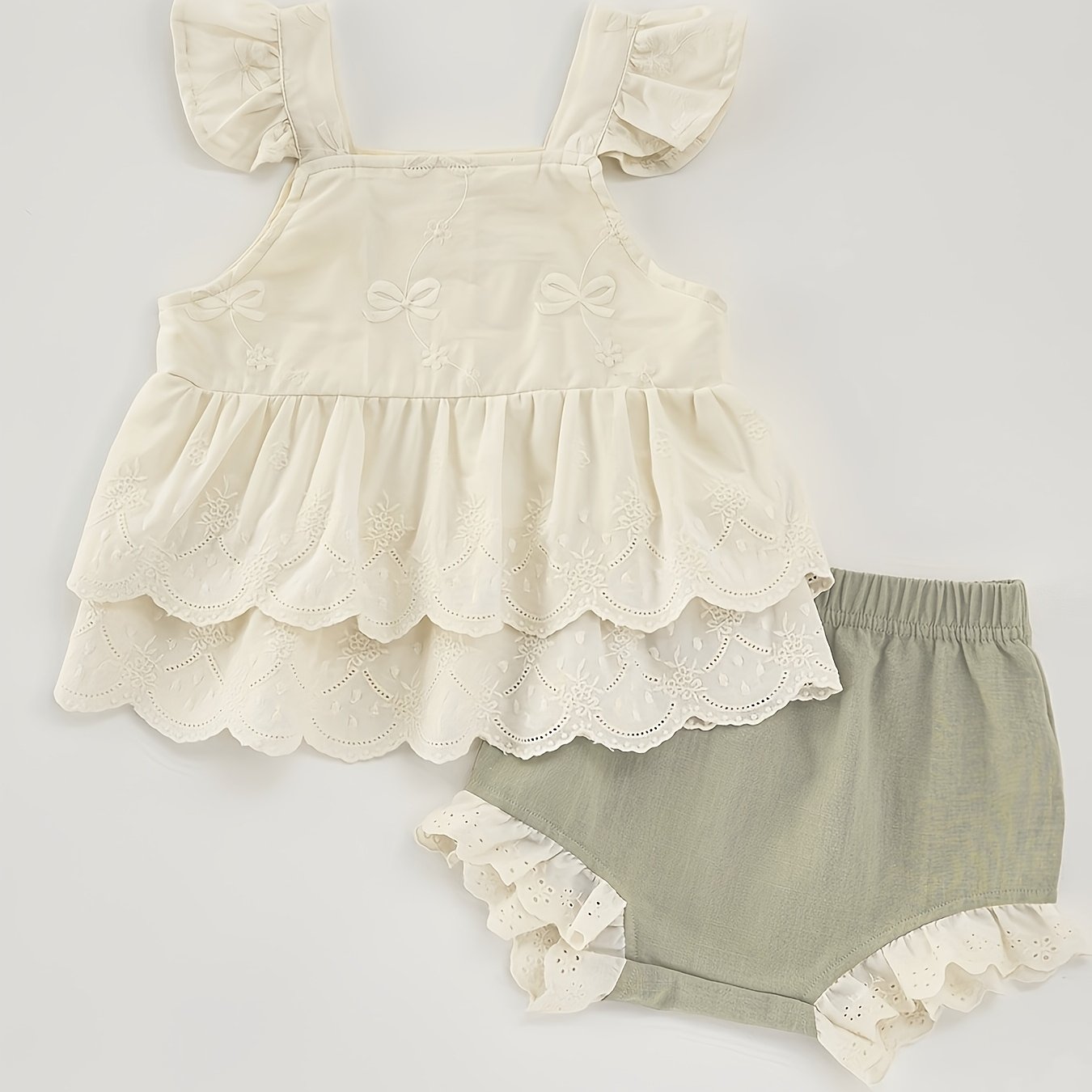 Set di Top Ricamato in Pizzo Stile per Ragazze, Completo e Traspirante con Pantaloni Svasati Versatili per Bambini,…: retailer-supplied image