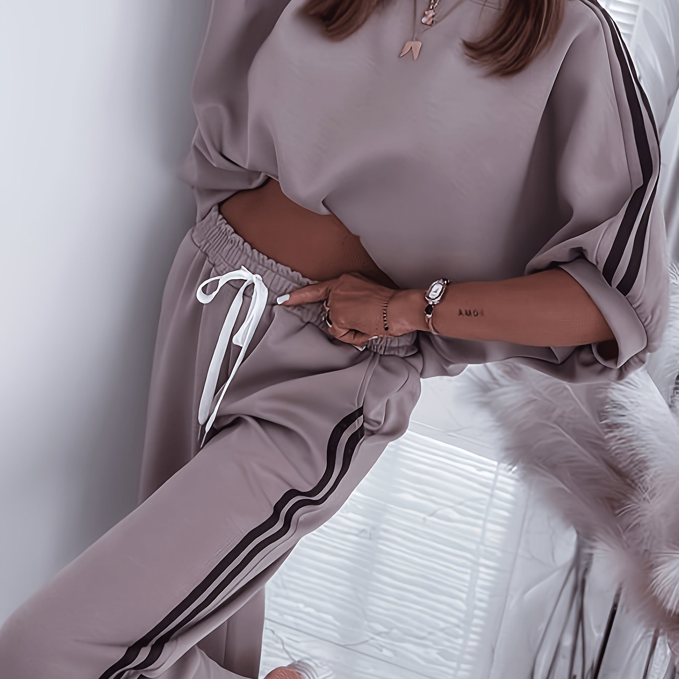 Image of European And American Ins-style Striped Swear Set, Loose Short-sleeve Wide-leg Pants 2pcs Set, Side Stripe Lantern Sleeve Top + Drawstring Wide-leg Pants
