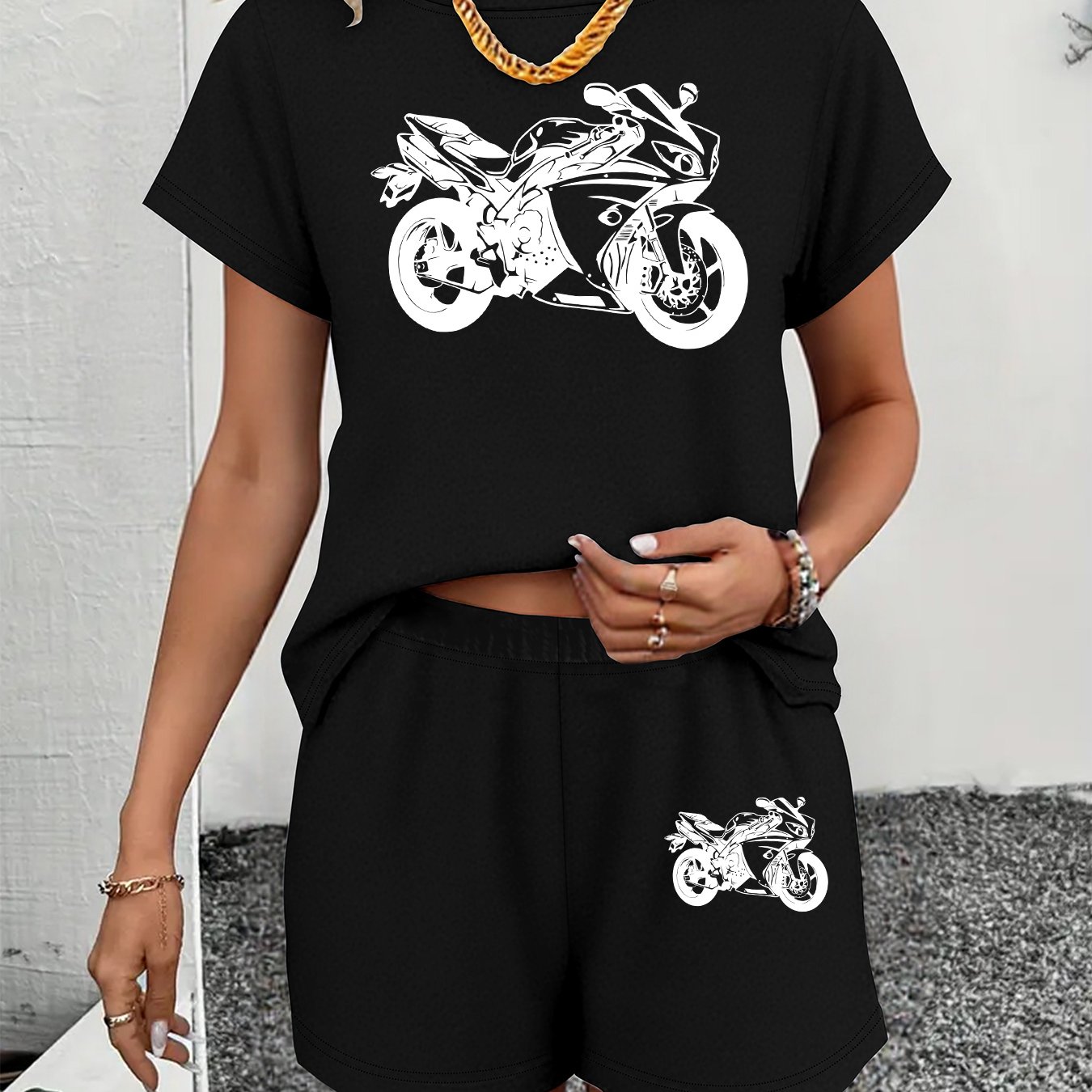 TEMU Women's Spring And Summer Short Curved Hem T-shirt And Shorts Set, Featuring A Casual And Stylish Printed Design