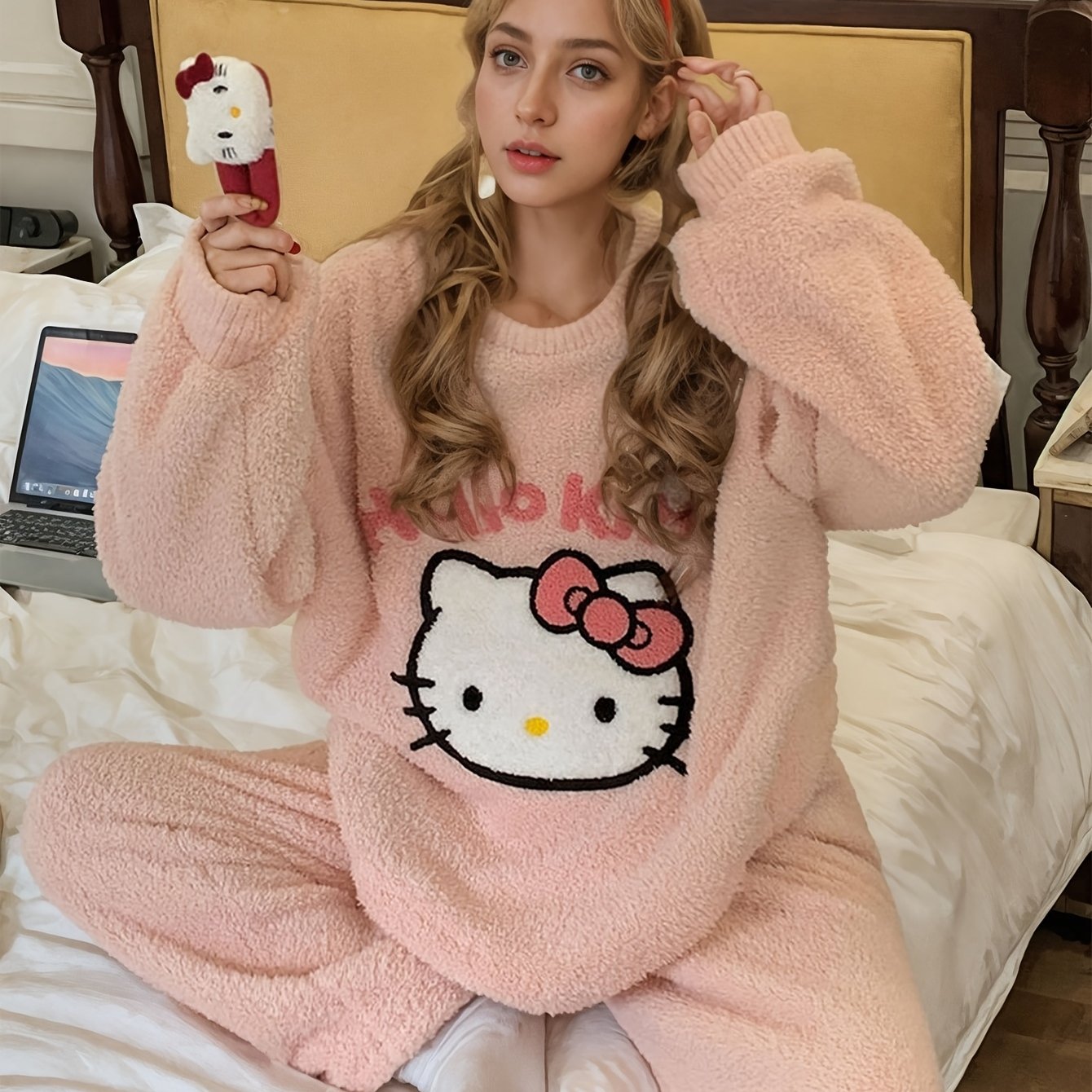 TEMU Kitty Coral Fleece Pajamas For Women, Thickened And Warm For Autumn And Winter, Featuring Cute Cartoon Long Sleeves And Pants Set.