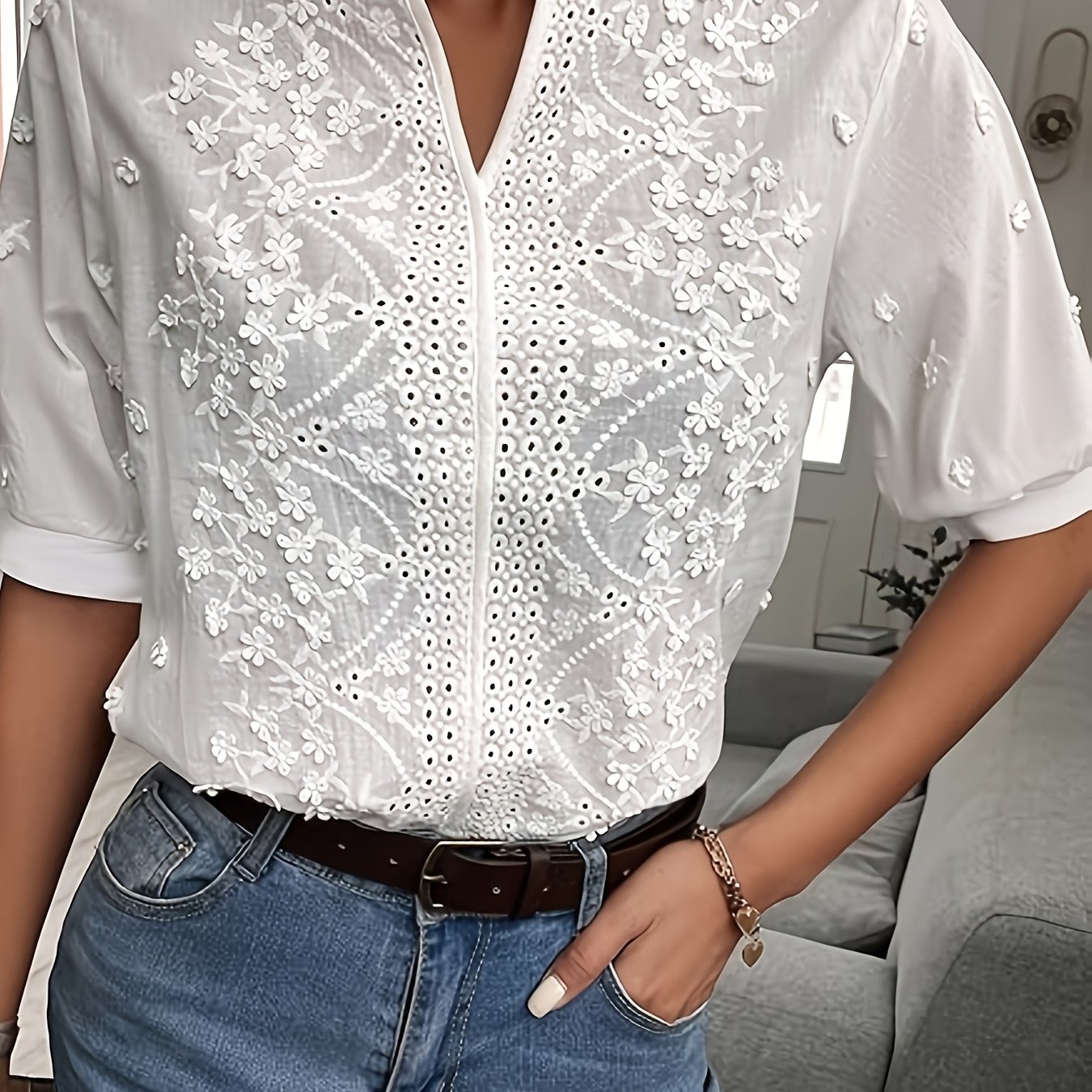 E-shop Damen Sommer Elegantes Top mit Stickerei, modisches V-Ausschnitt, Ösen, Basic Shirt, leichtes, einfarbiges Puffärmel, Stehkragen, Bluse,