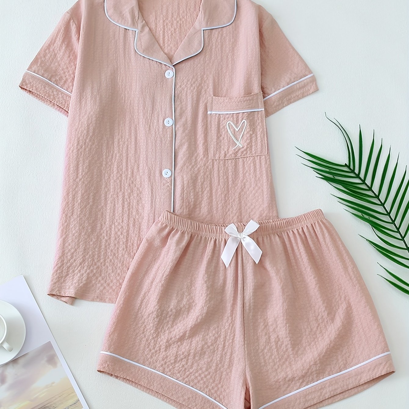 E-shop Damen Reinrosa Herz Stickerei Einfacher Casual Stil. Überwurf Pyjama Hauskleidungsset, Kurzarm Kurze Shorts Revers Knopfleiste Top und Shorts