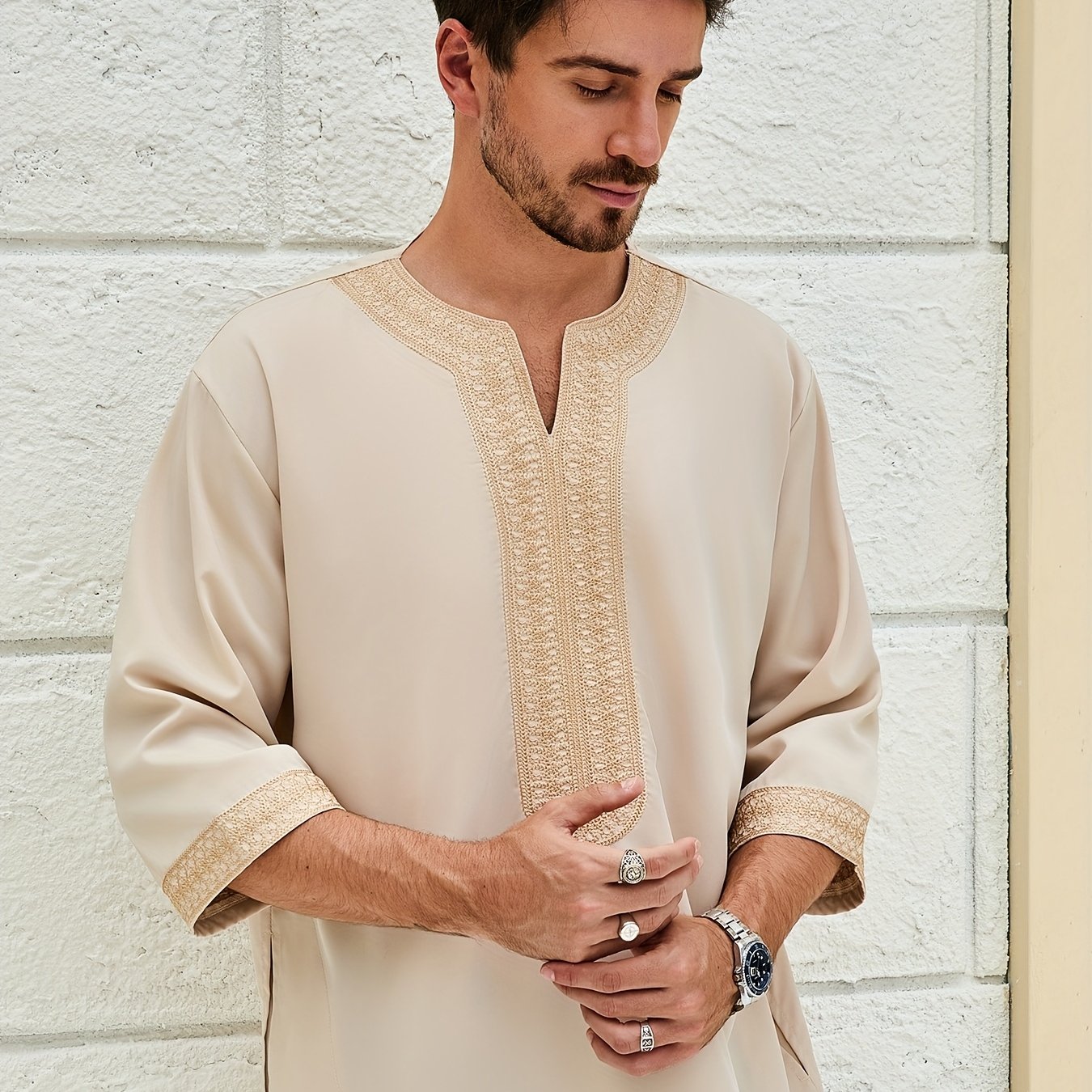 Image of Men's Moroccan Geometric Pattern Embroidered Half Sleeve Thobe, High Quality Polyester Fabric Is Soft And Comfortable, Suitable For Eid Al-fitr Ramadan Festival Events Middle East Arab Cultural Robe